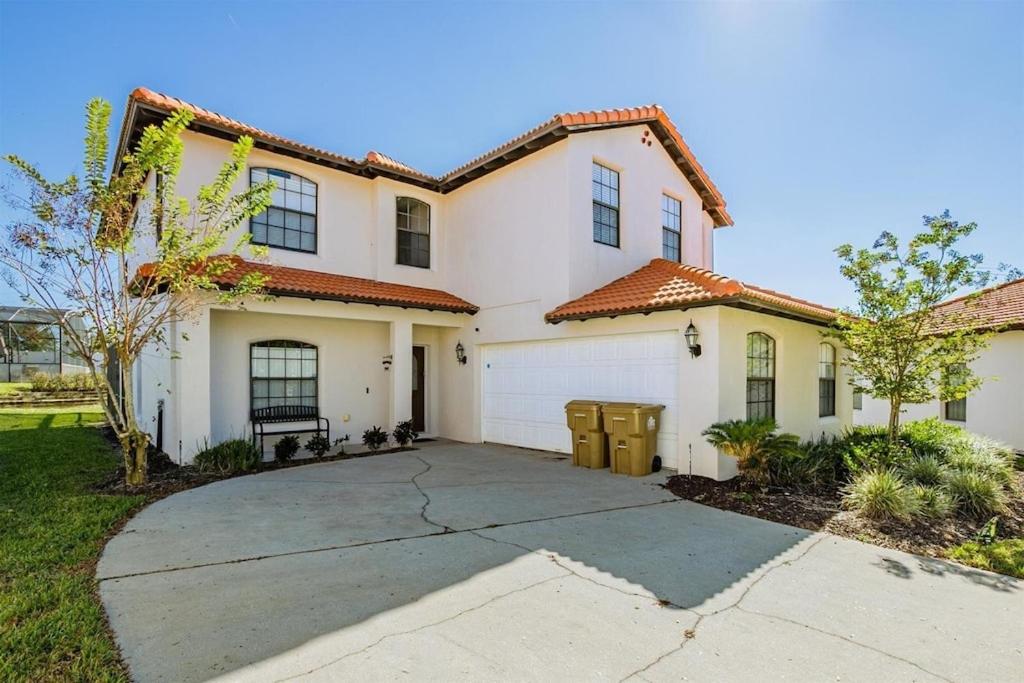 Lazy Breeze Villa- Poolspa, Gameroom, Near Disney
