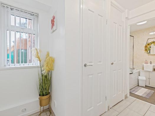 Self Catering Belfast Apartment