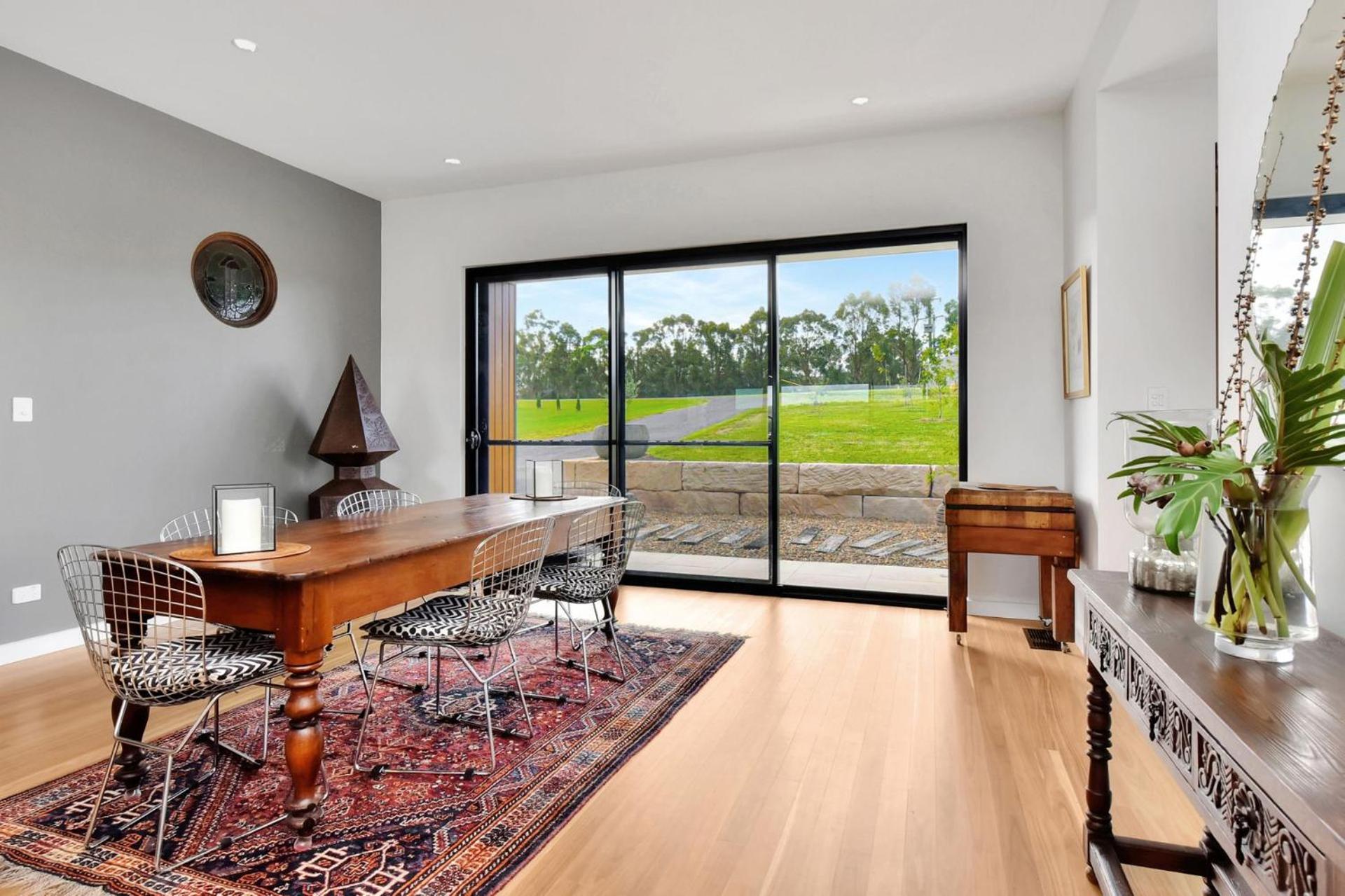 Cranky Corner River View! Where Luxury Meets Nature