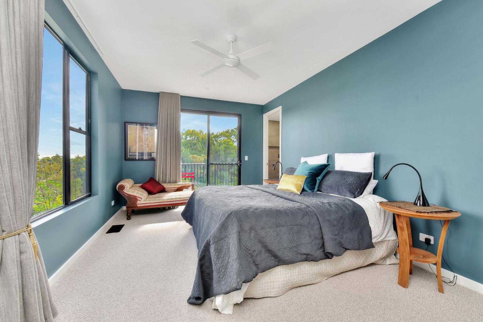 Cranky Corner River View! Where Luxury Meets Nature