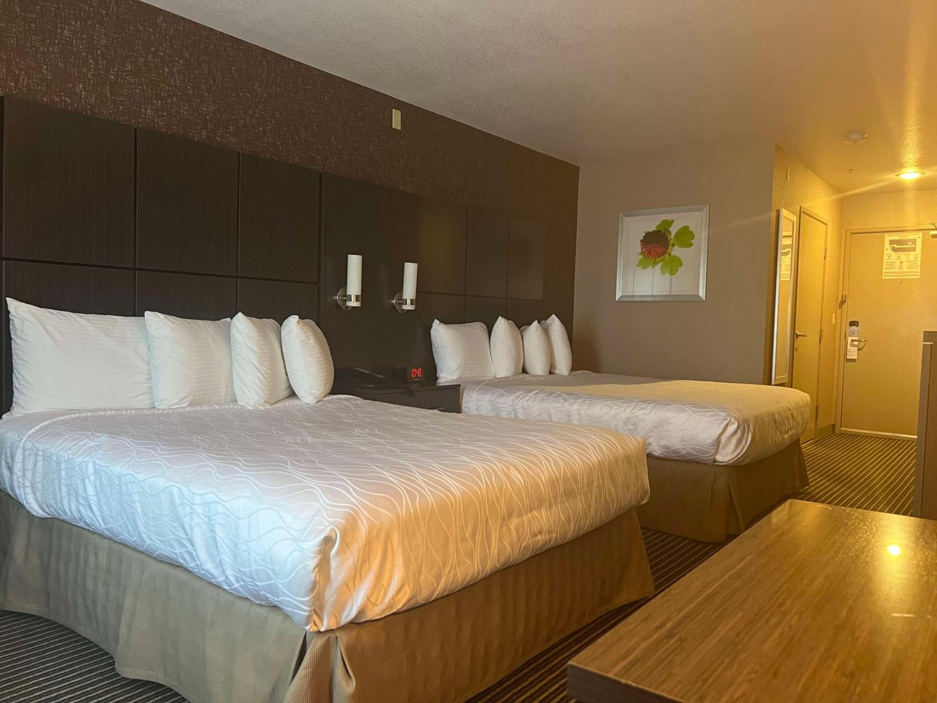 Best Western Plus Rama Inn Suites - Property Image 24