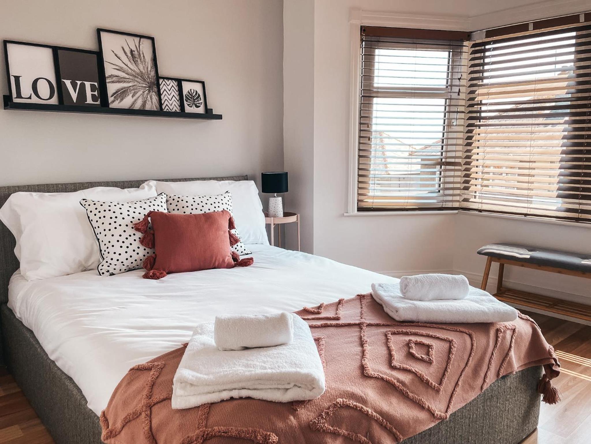 Cardiff Vacations - Ty-Fry House, by Solace Stays - Property Image 3