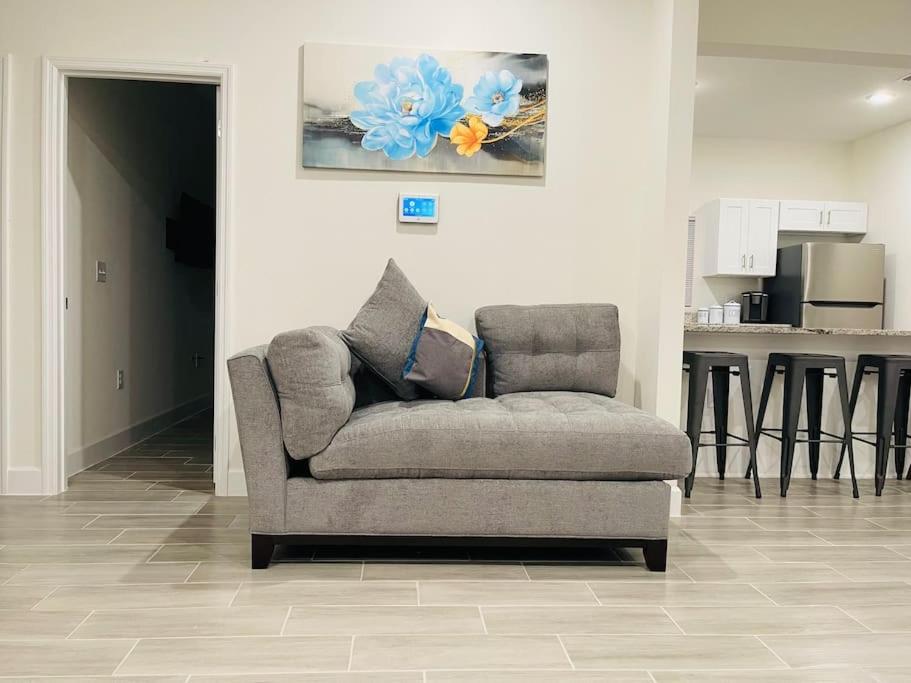 3BD/3BTH Home Near Downtown Orlando