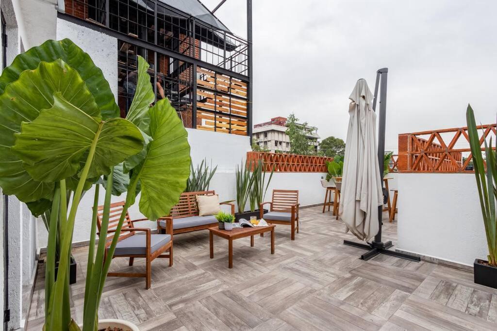 DepaMaría con patio privado y roof garden photo 3