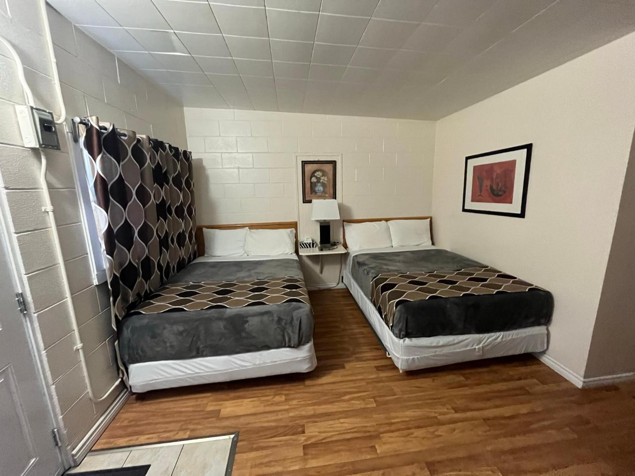West Castle Motel