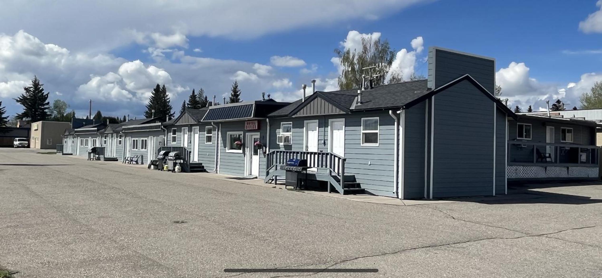 West Castle Motel
