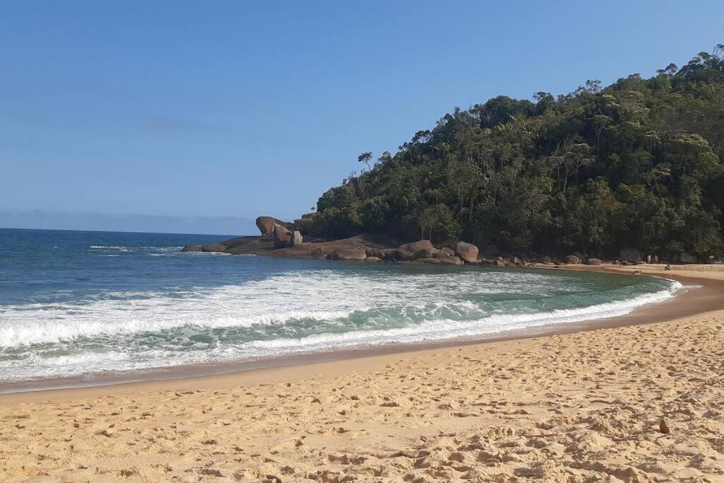 Cond 400m das praias Tenório e Grande, 2 quartos com ar condicionado