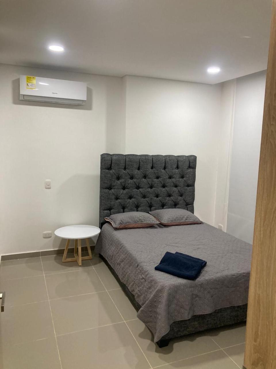 Marina Club Piso 8