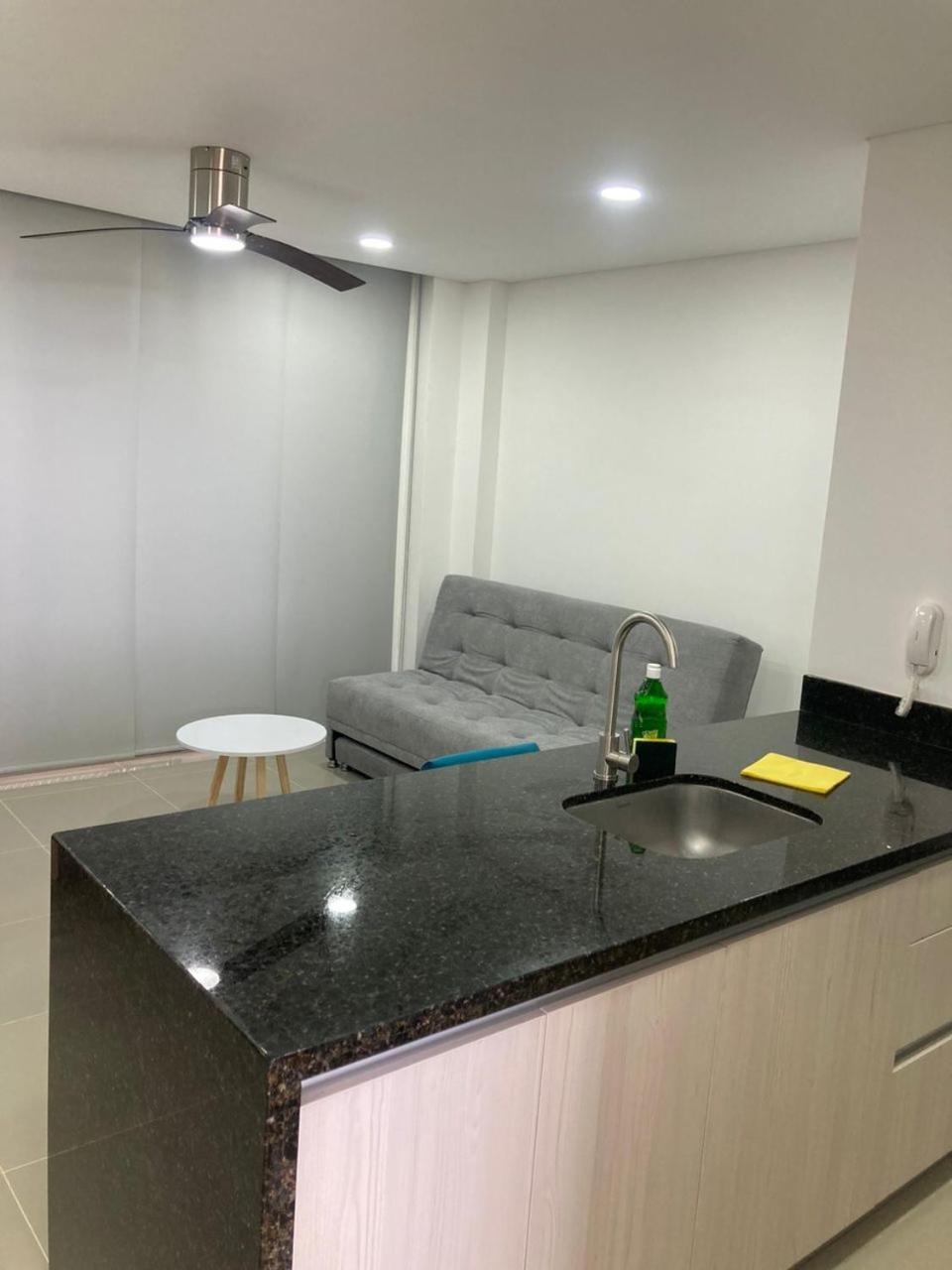 Marina Club Piso 8