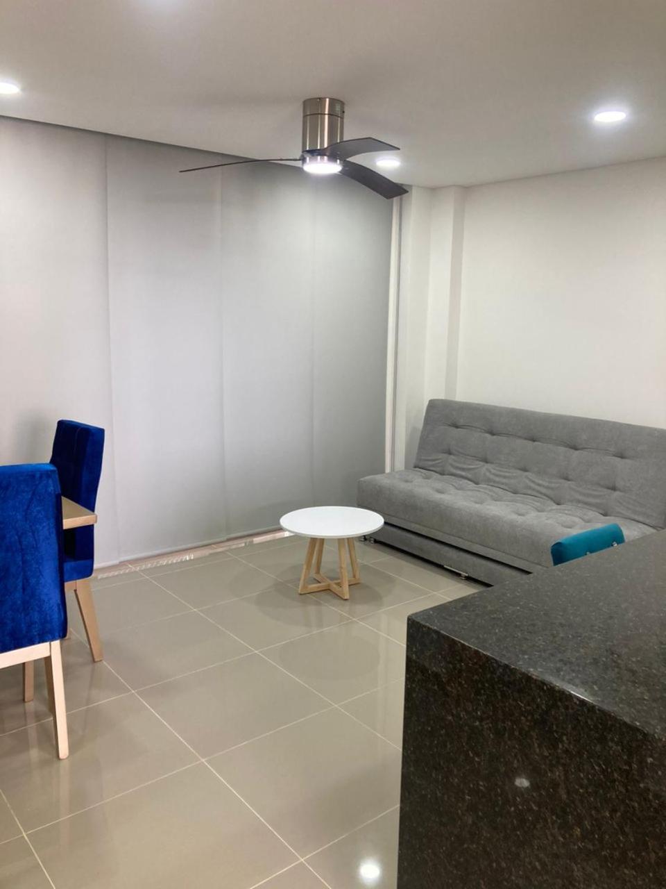 Marina Club Piso 8