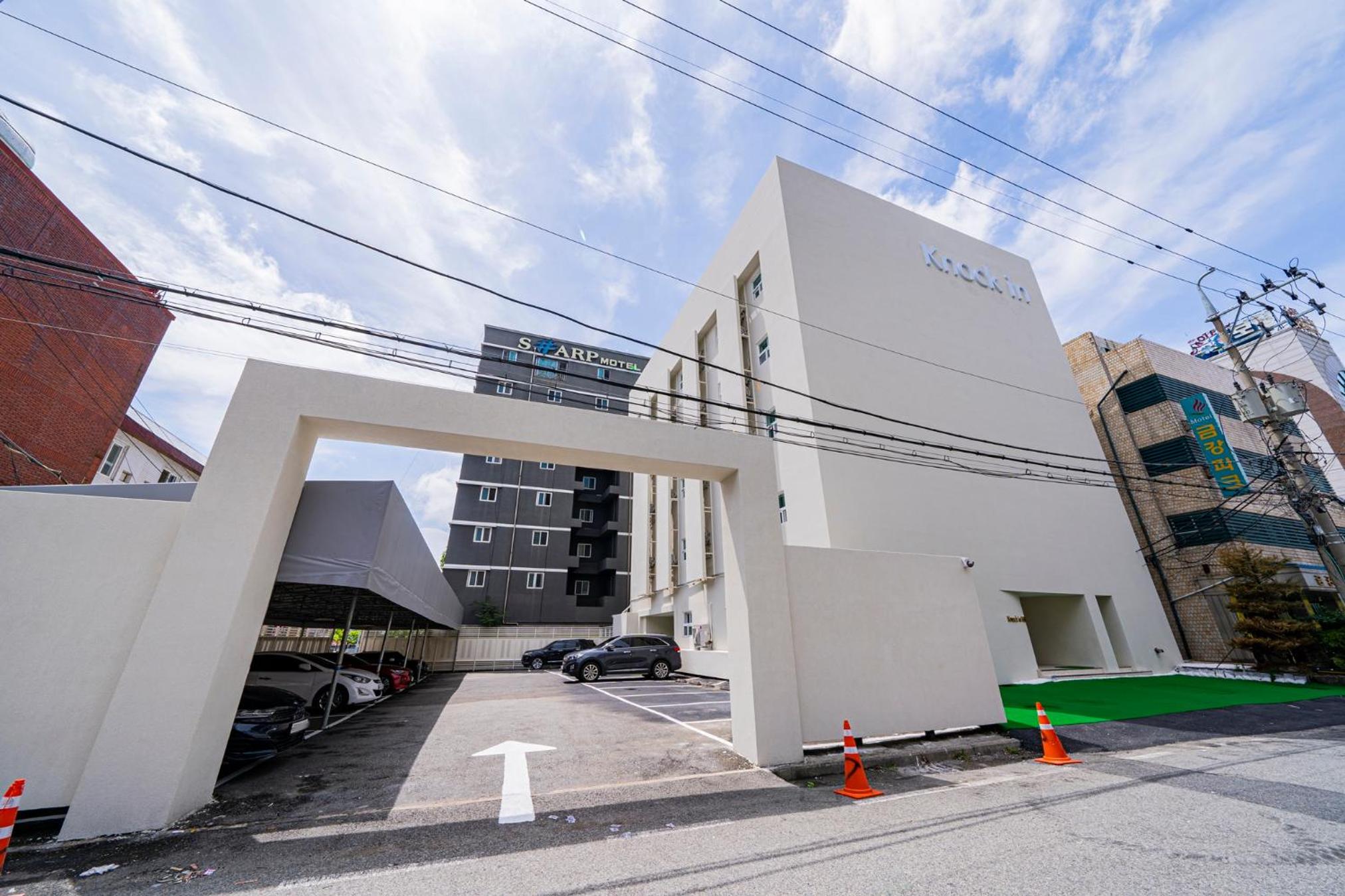 Knockin Hotel Daejeon by Anook