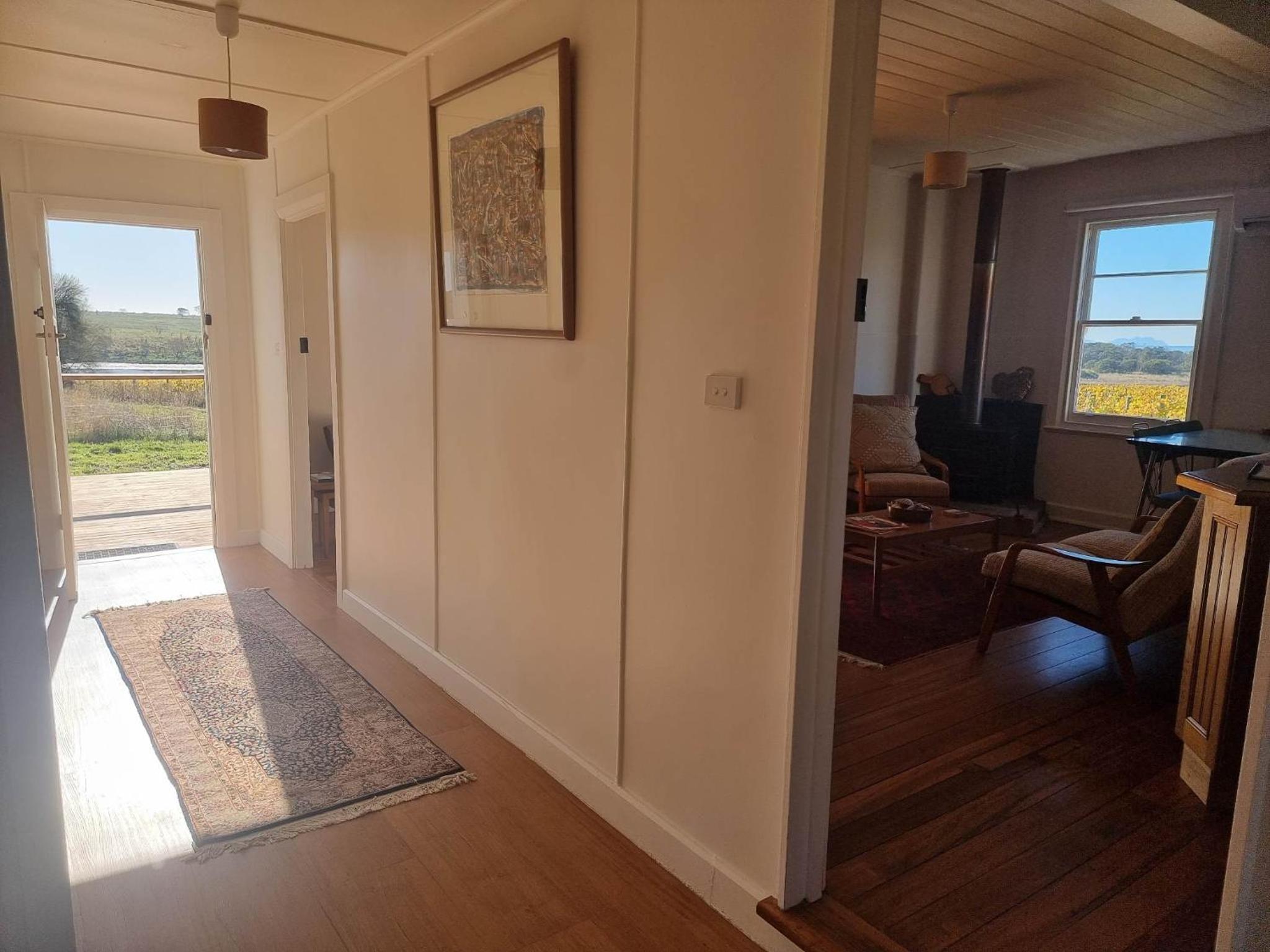 Pip's Place - Lisdillon - Waterfront