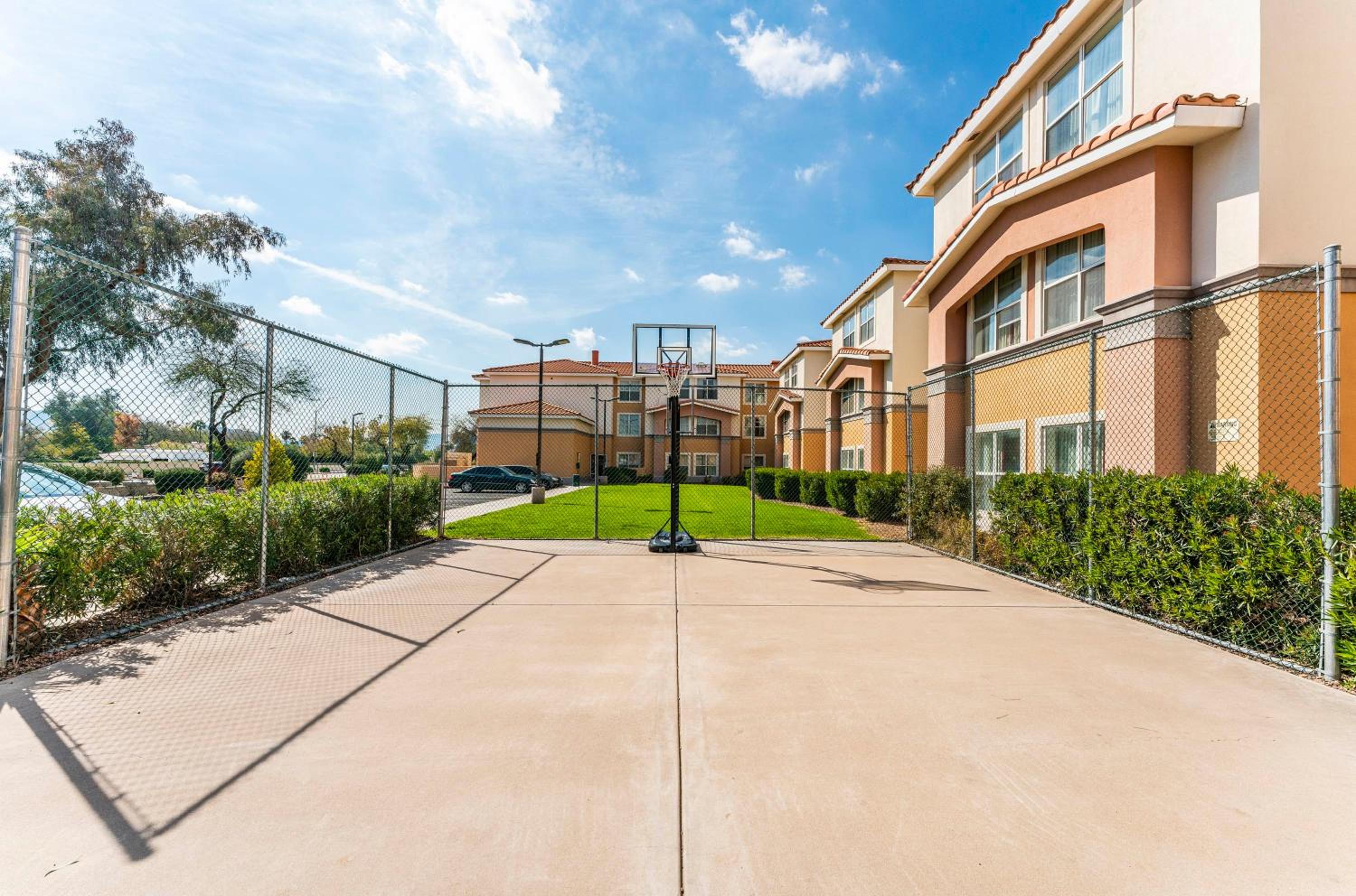 Metro Scottsdale Apartments 1 bd