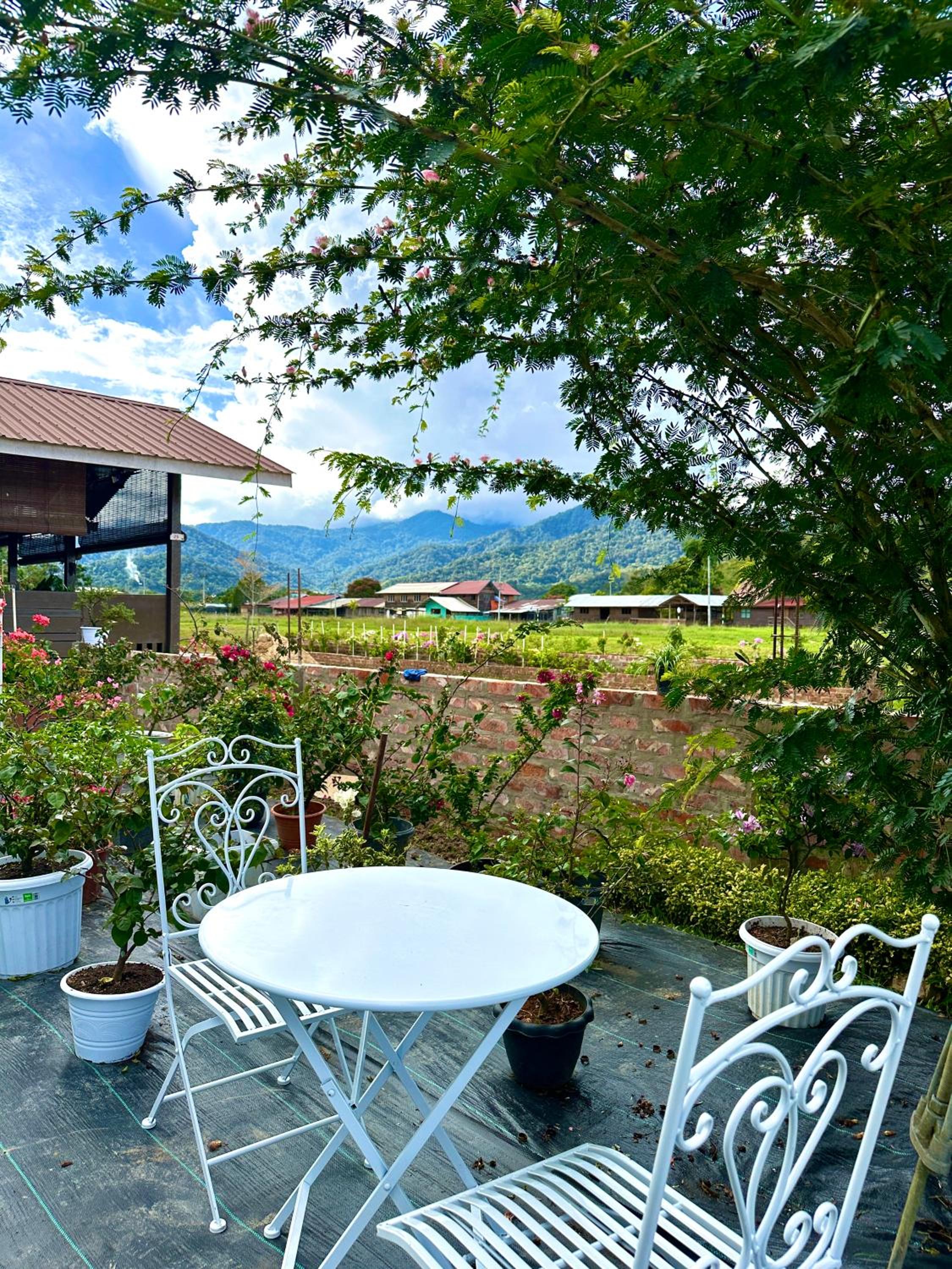 Zara Lodge