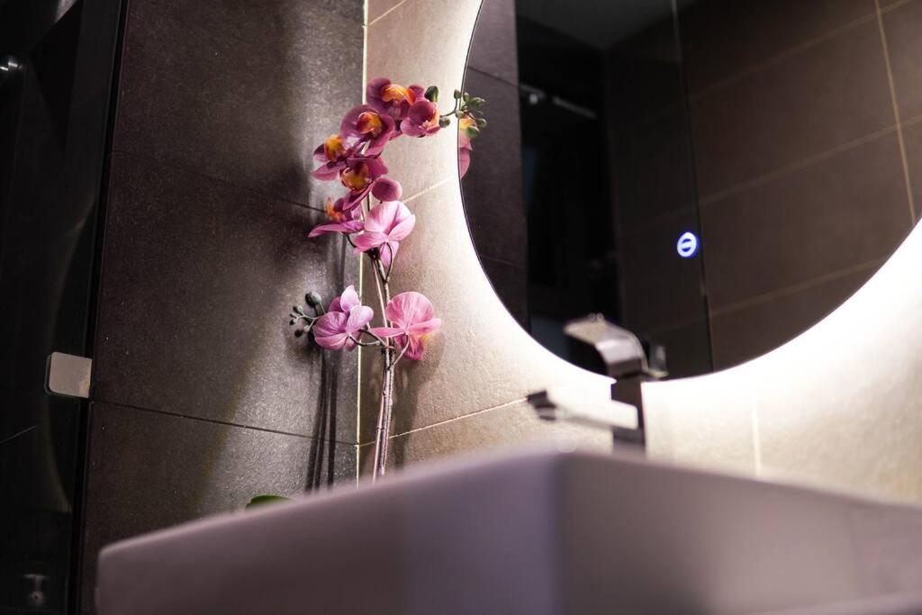 Johor Bahru City Centre,2BR 2BT 7PAX, 5min CIQ