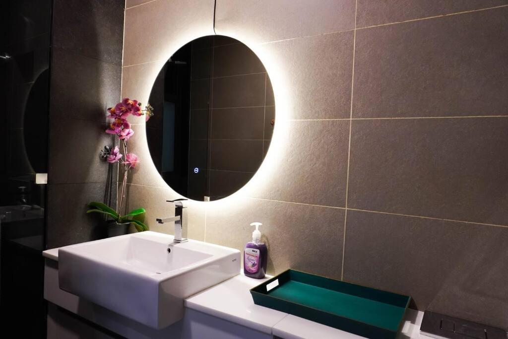 Johor Bahru City Centre,2BR 2BT 7PAX, 5min CIQ