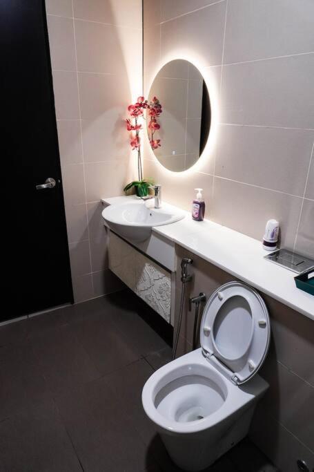 Johor Bahru City Centre,2BR 2BT 7PAX, 5min CIQ