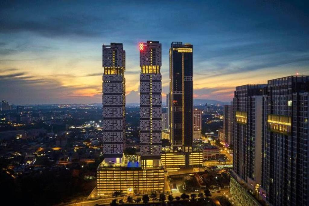 Johor Bahru City Centre,2BR 2BT 7PAX, 5min CIQ