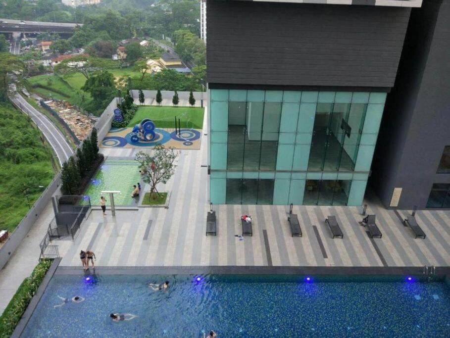 Johor Bahru City Centre,2BR 2BT 7PAX, 5min CIQ