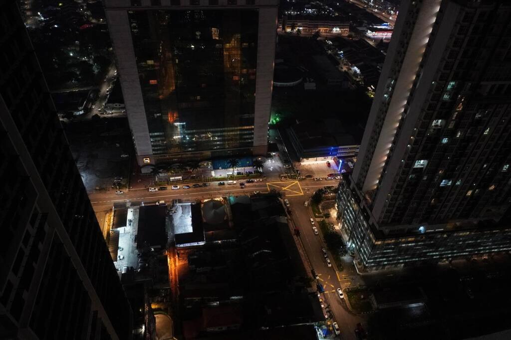 Johor Bahru City Centre,2BR 2BT 7PAX, 5min CIQ