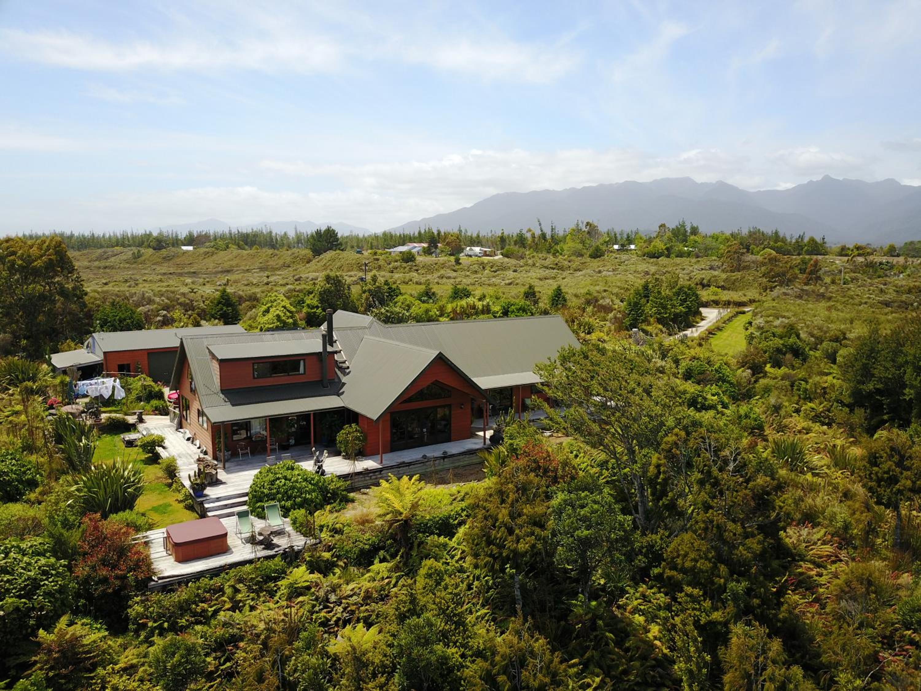 Birds Ferry Lodge Luxury B&B view 5