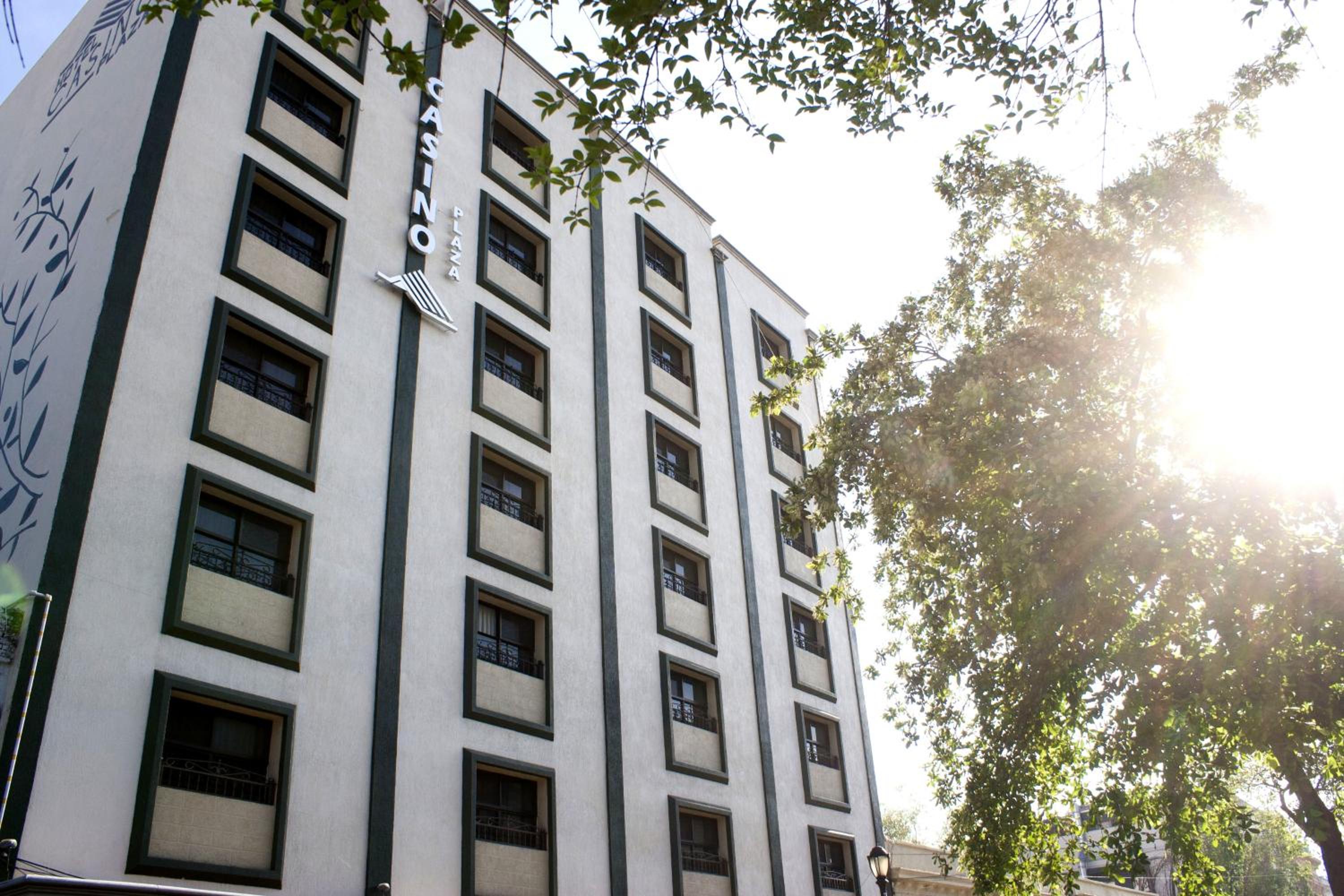 Hotel Casino Plaza - Image 1