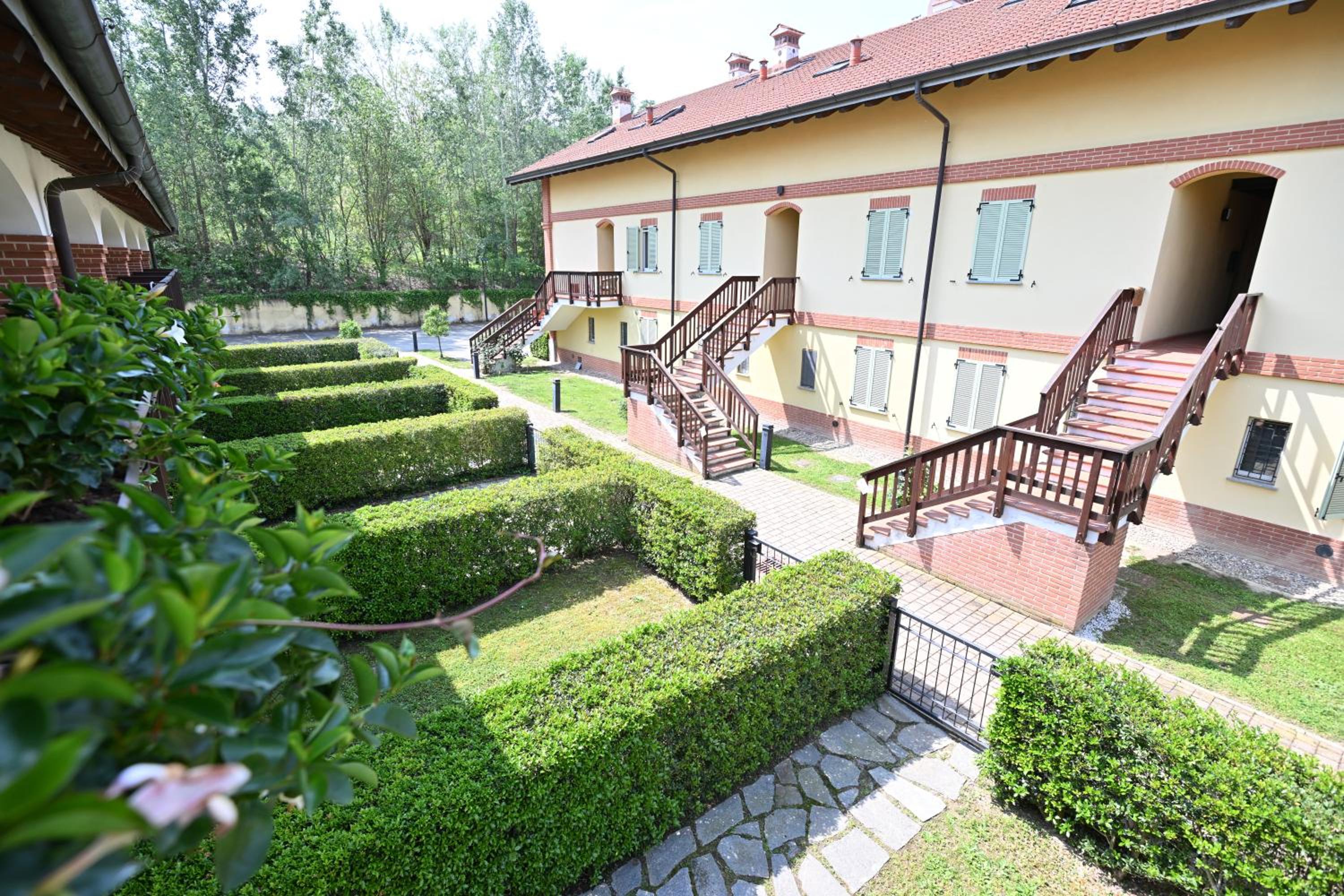AURA loving home con 4 posti letto, cucina completa, terrazzo ed un grande parco verde