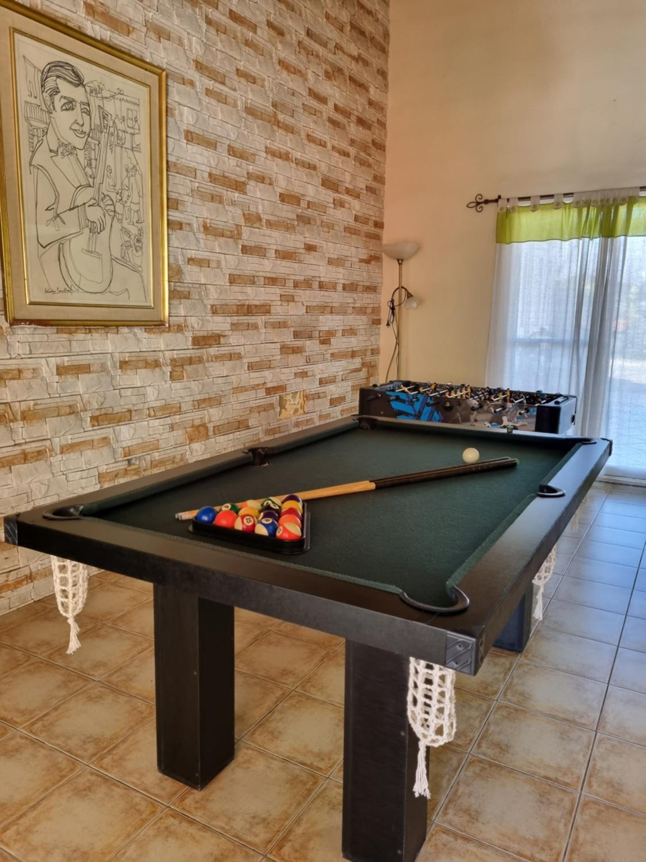 Casa en barrio cerrado con seguridad 24 horas con piscina