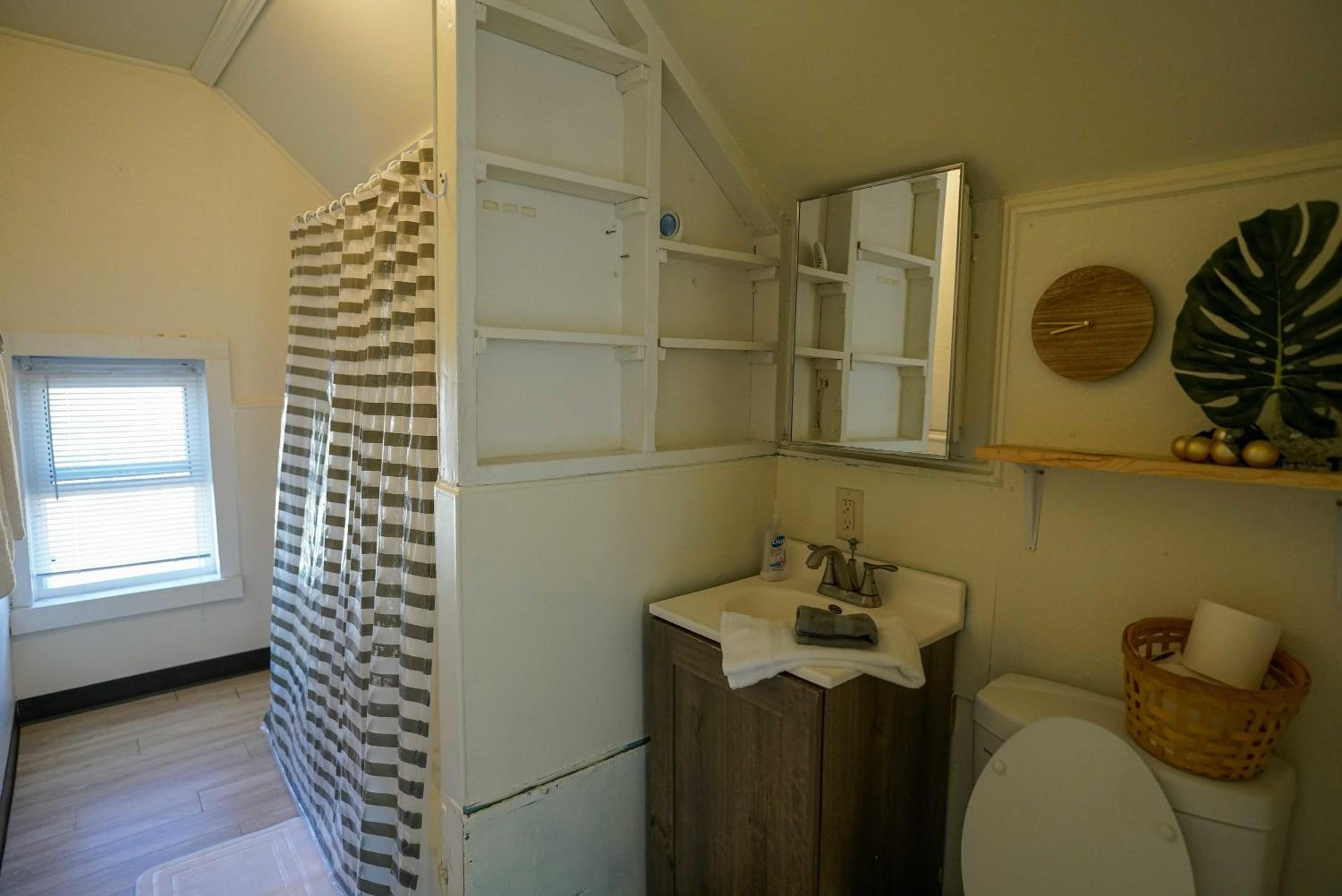 2 Bedroom Apartment near NDSU and Downtown Fargo