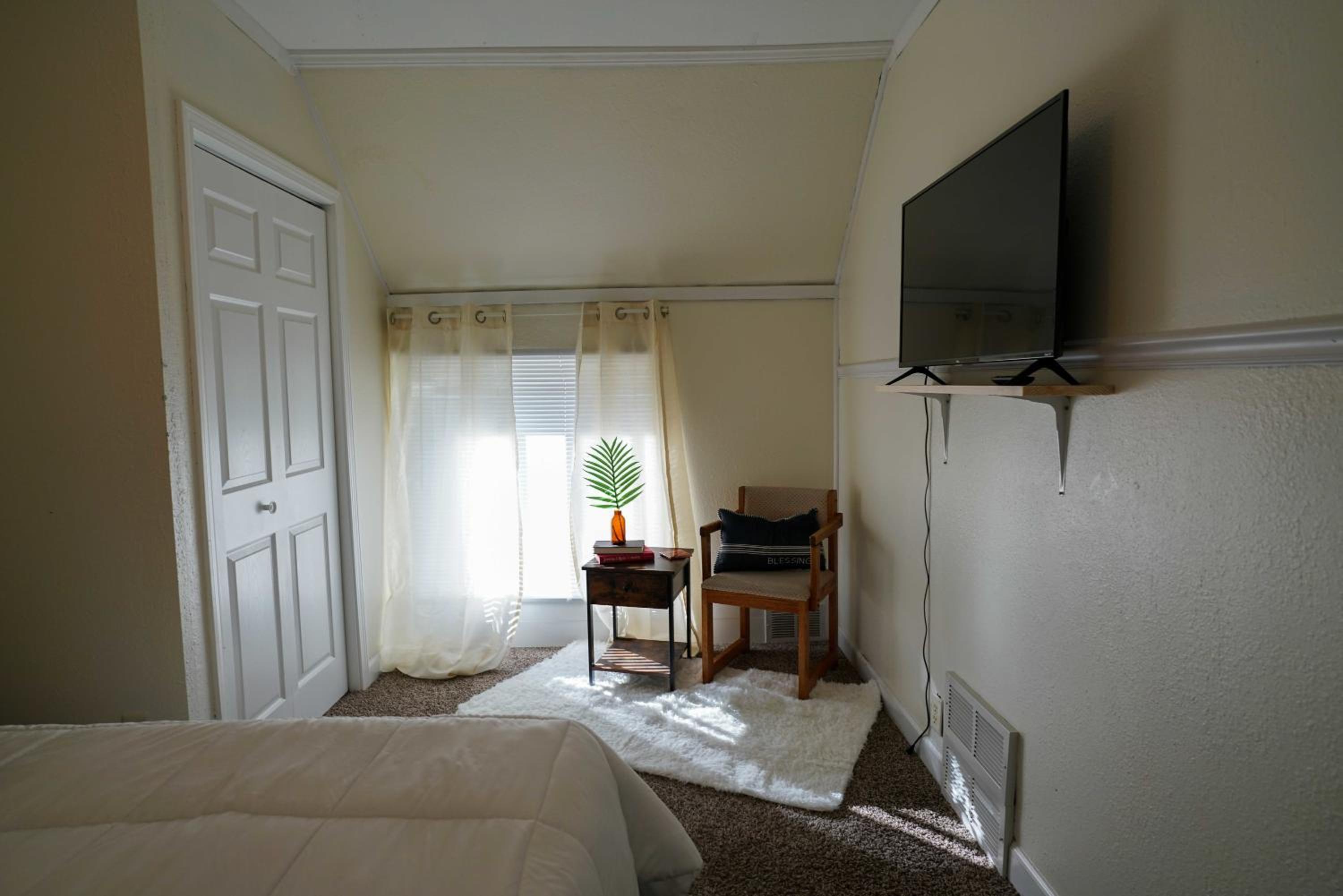 2 Bedroom Apartment near NDSU and Downtown Fargo