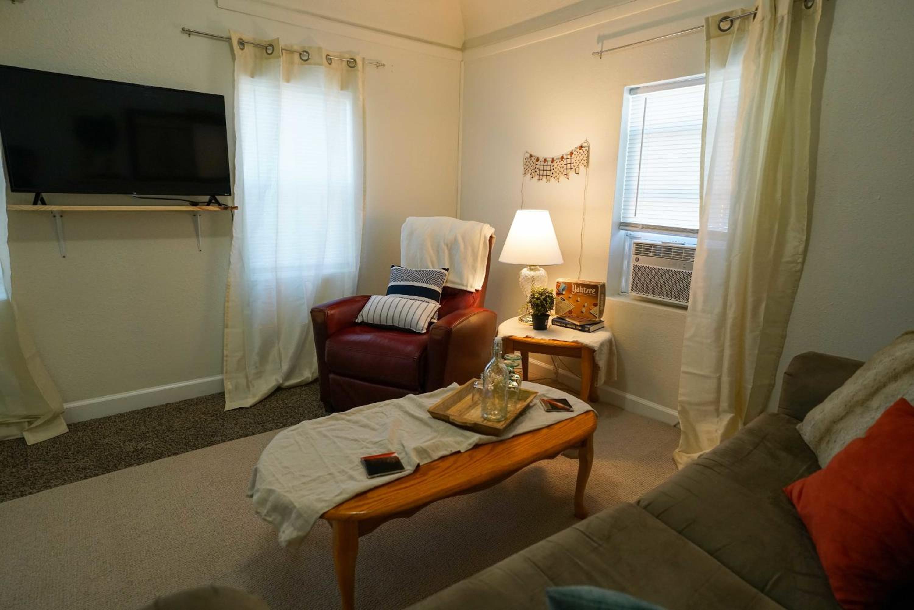 2 Bedroom Apartment near NDSU and Downtown Fargo