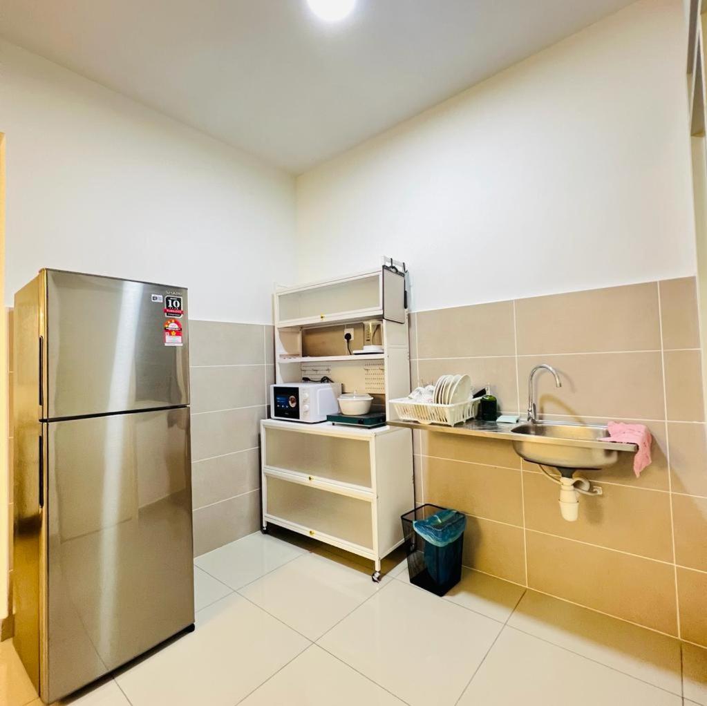 KULAI IOI MALL D'Putra Suites Near JPO Senai Airport