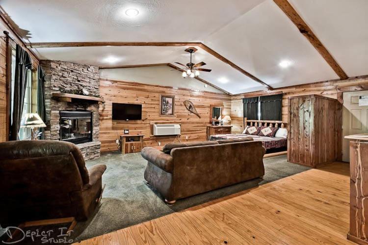 Secluded 2 story cabin Pool WiFi smart TVs view 3