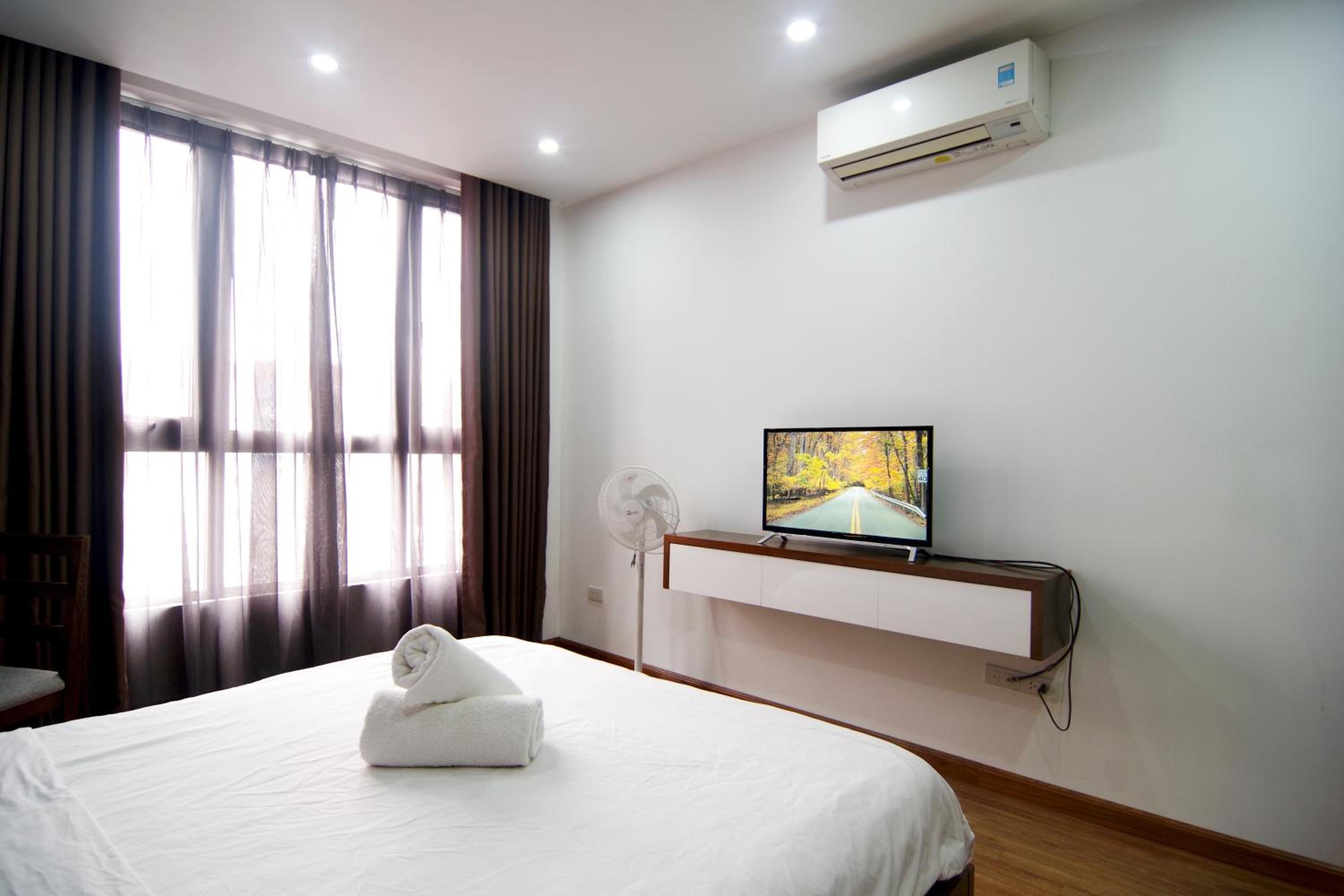 QMP-Deluxe Serviced Apartment in Ba Dinh