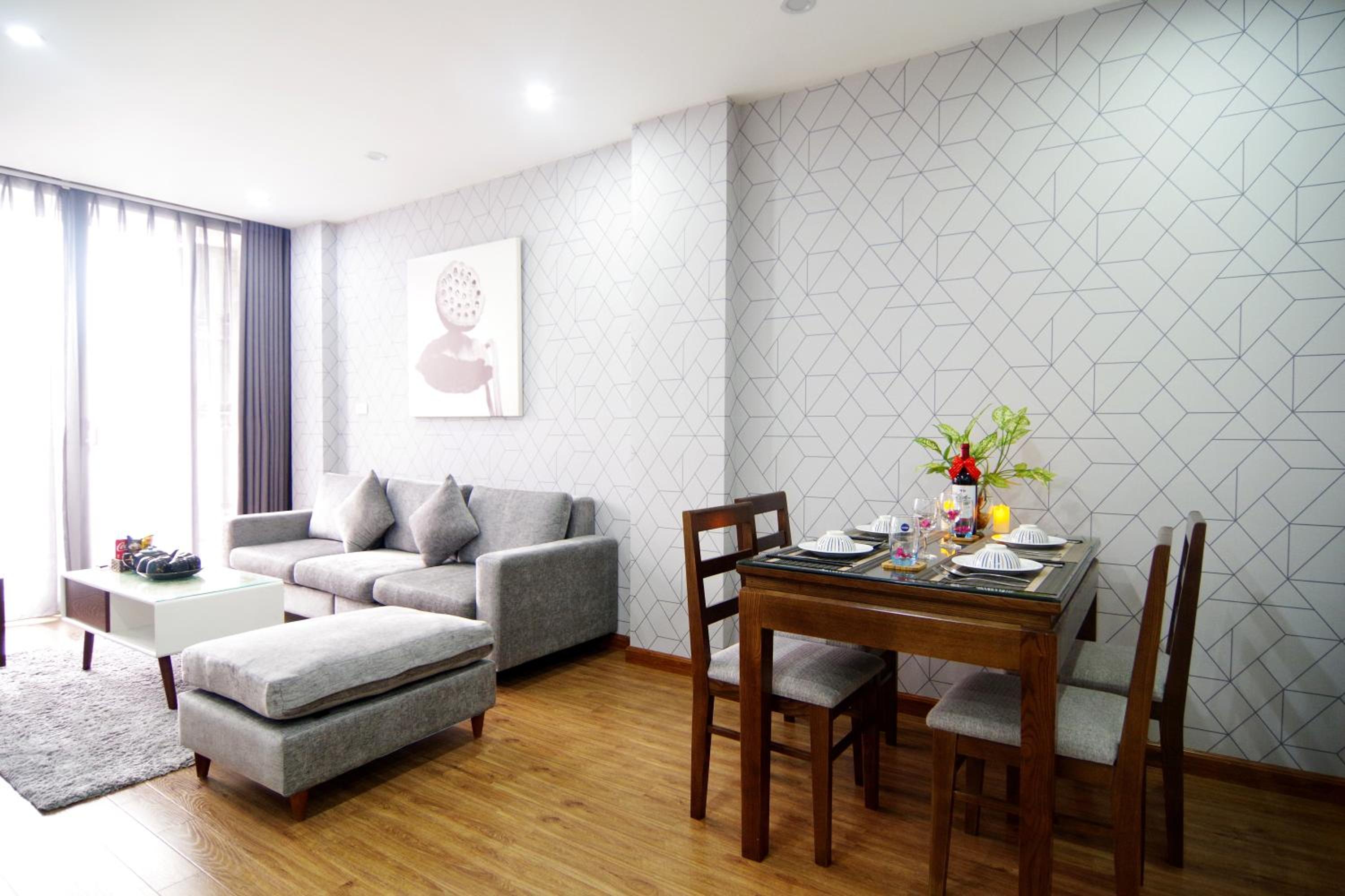 QMP-Deluxe Serviced Apartment in Ba Dinh