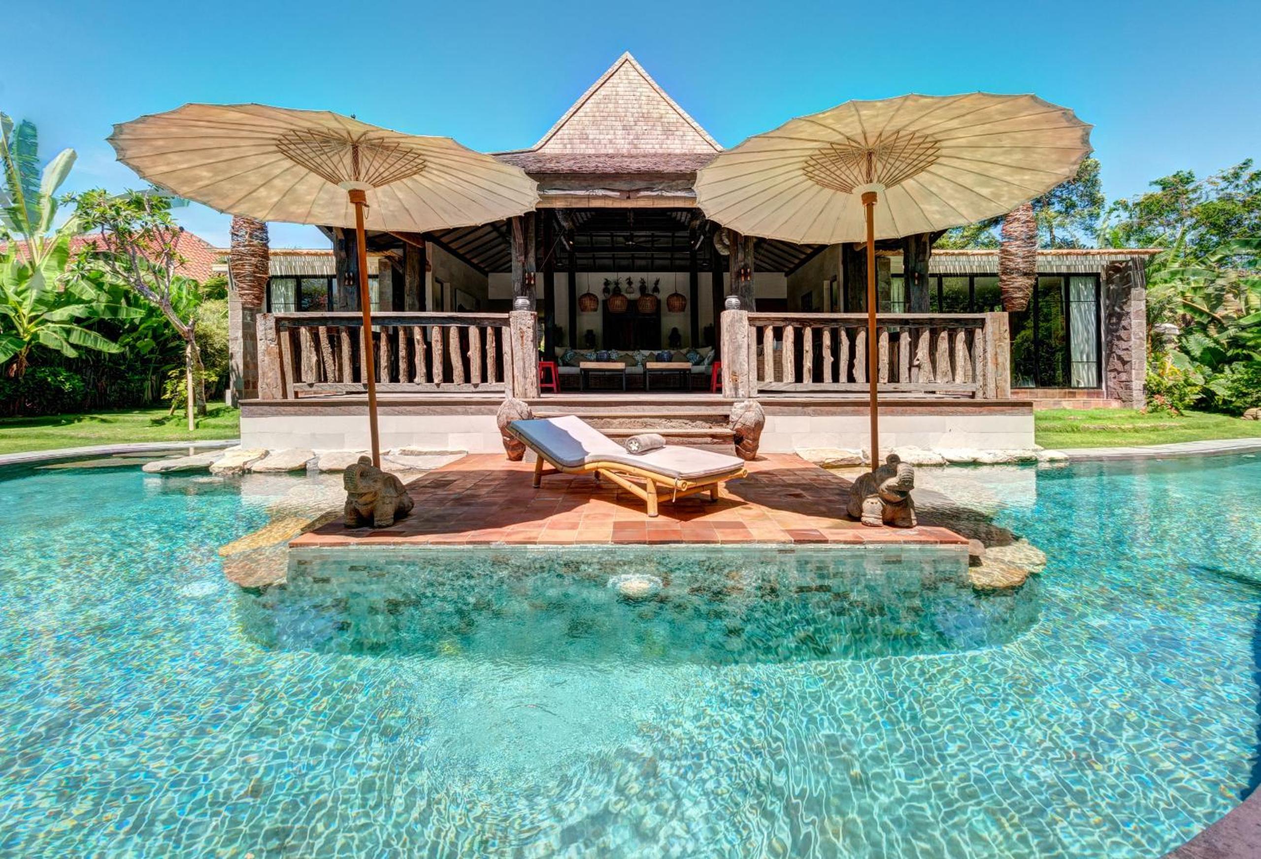 River Garden, Luxury Joglo Villa, 6 Travelers view 3