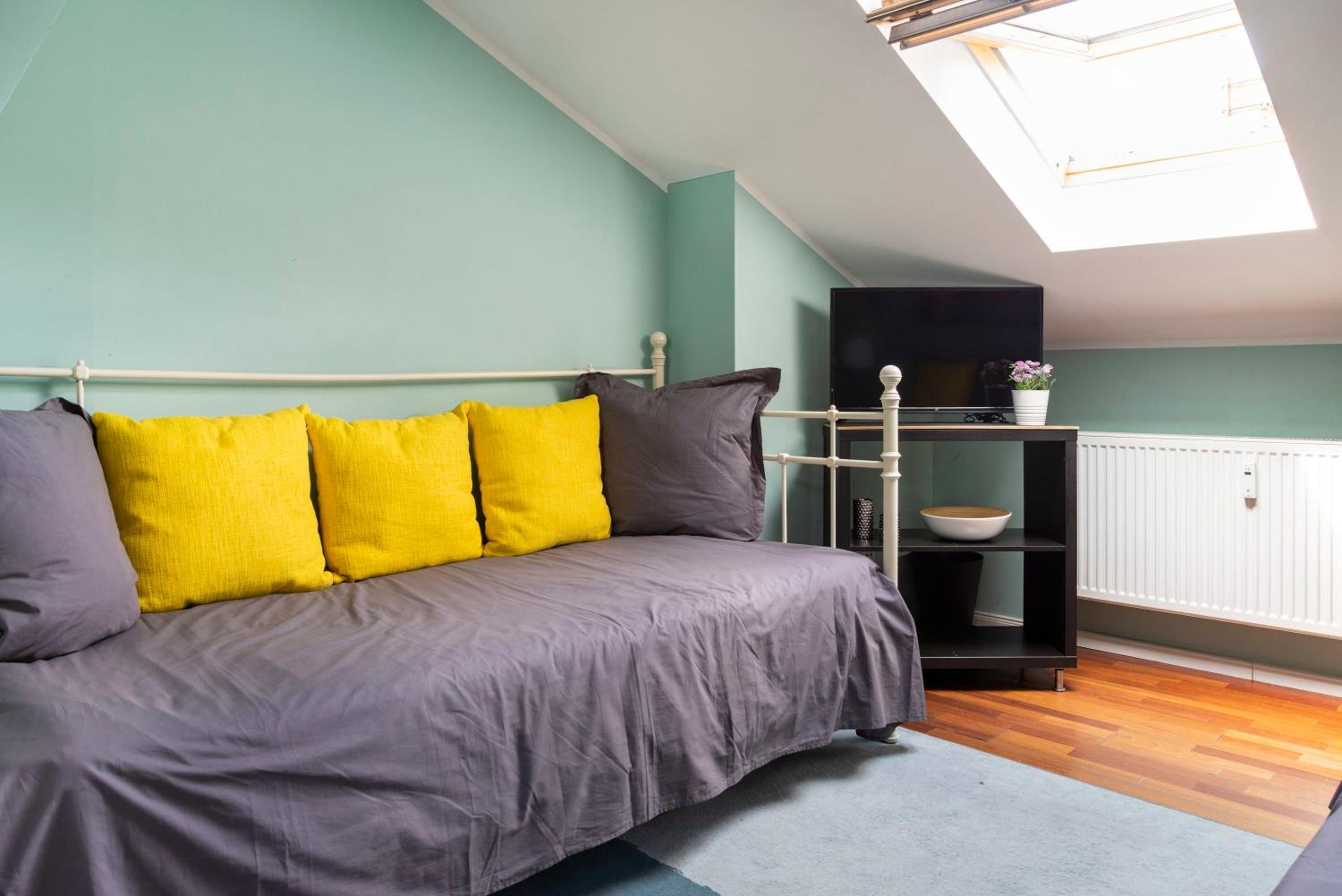 Rosenthaler Calling - Rooftop Apartment