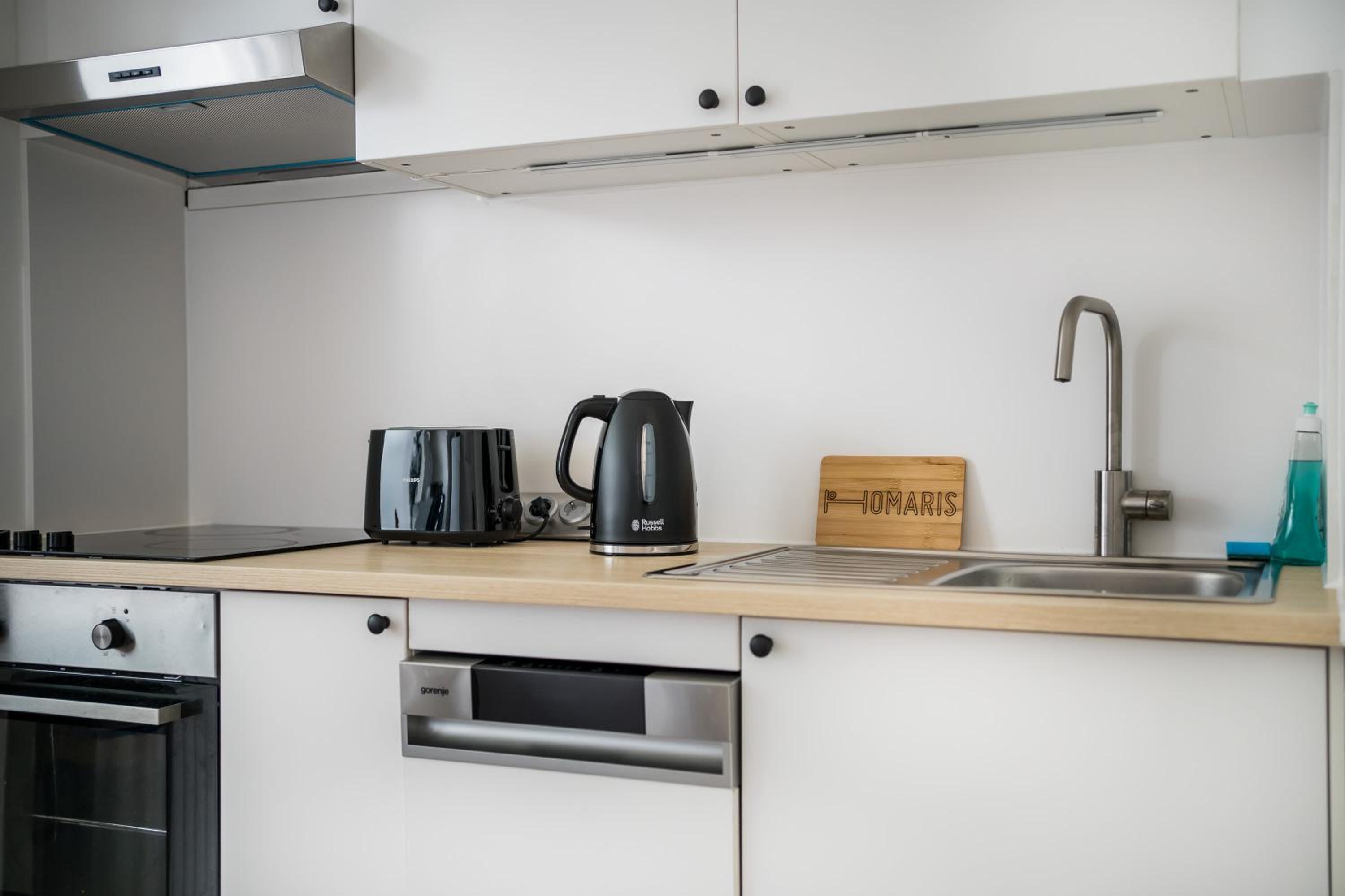 Spacious Apartment in Berlin Mitte for 6