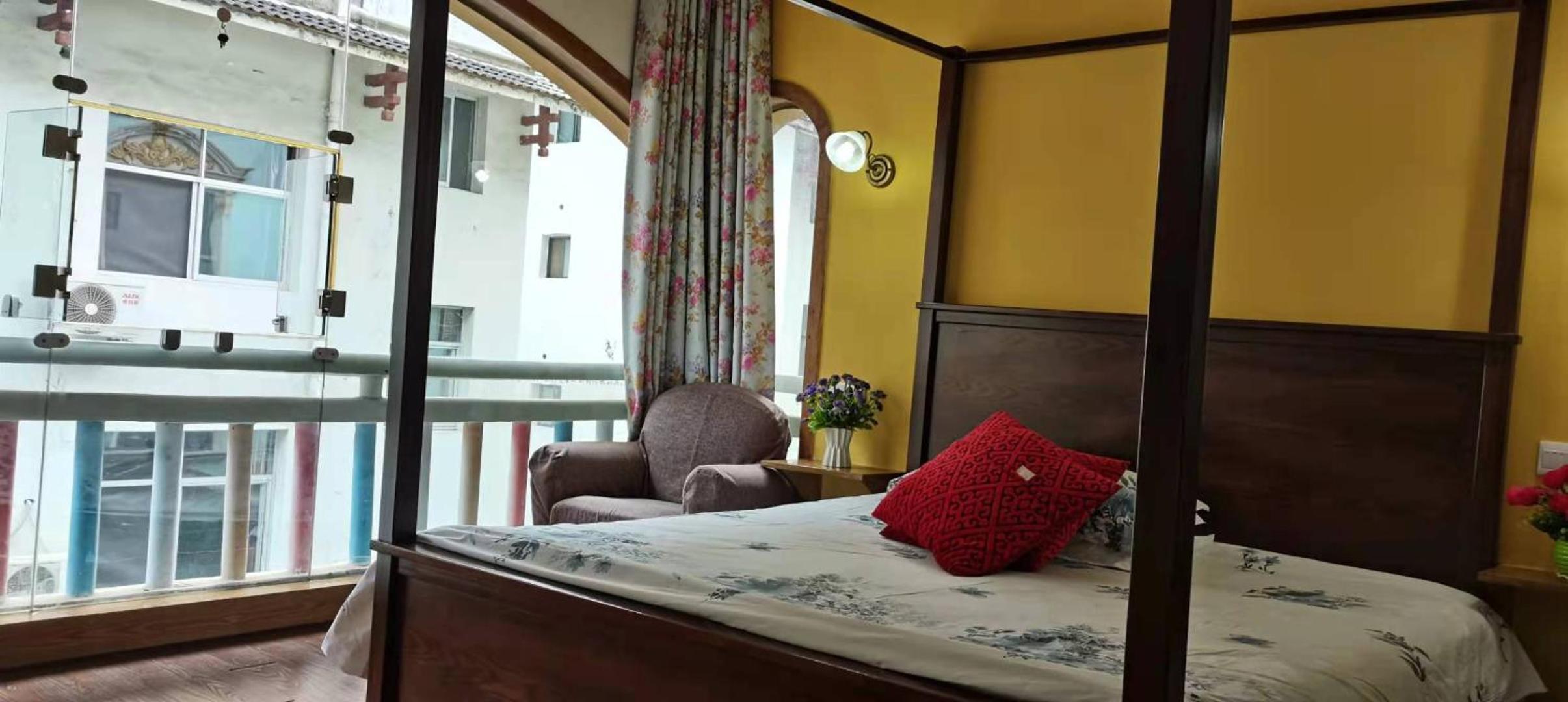 Zhangjiajie April Hostel