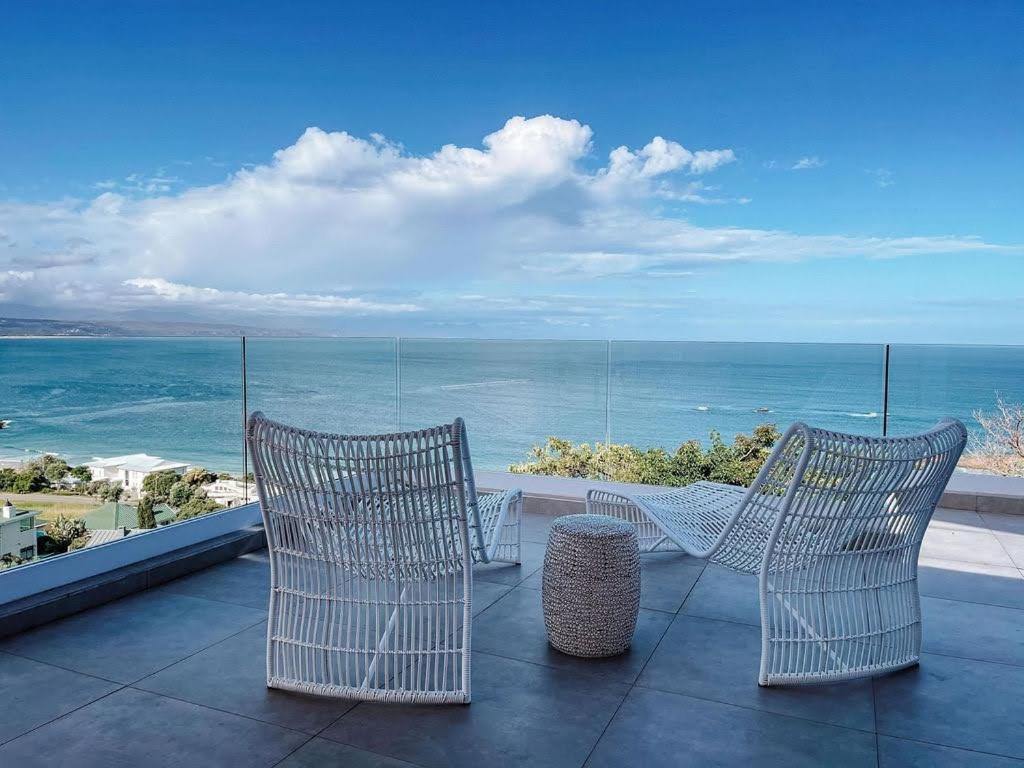 Dizzy Hill Villa with 270° Breathtaking Views. Pool + Patio view 5