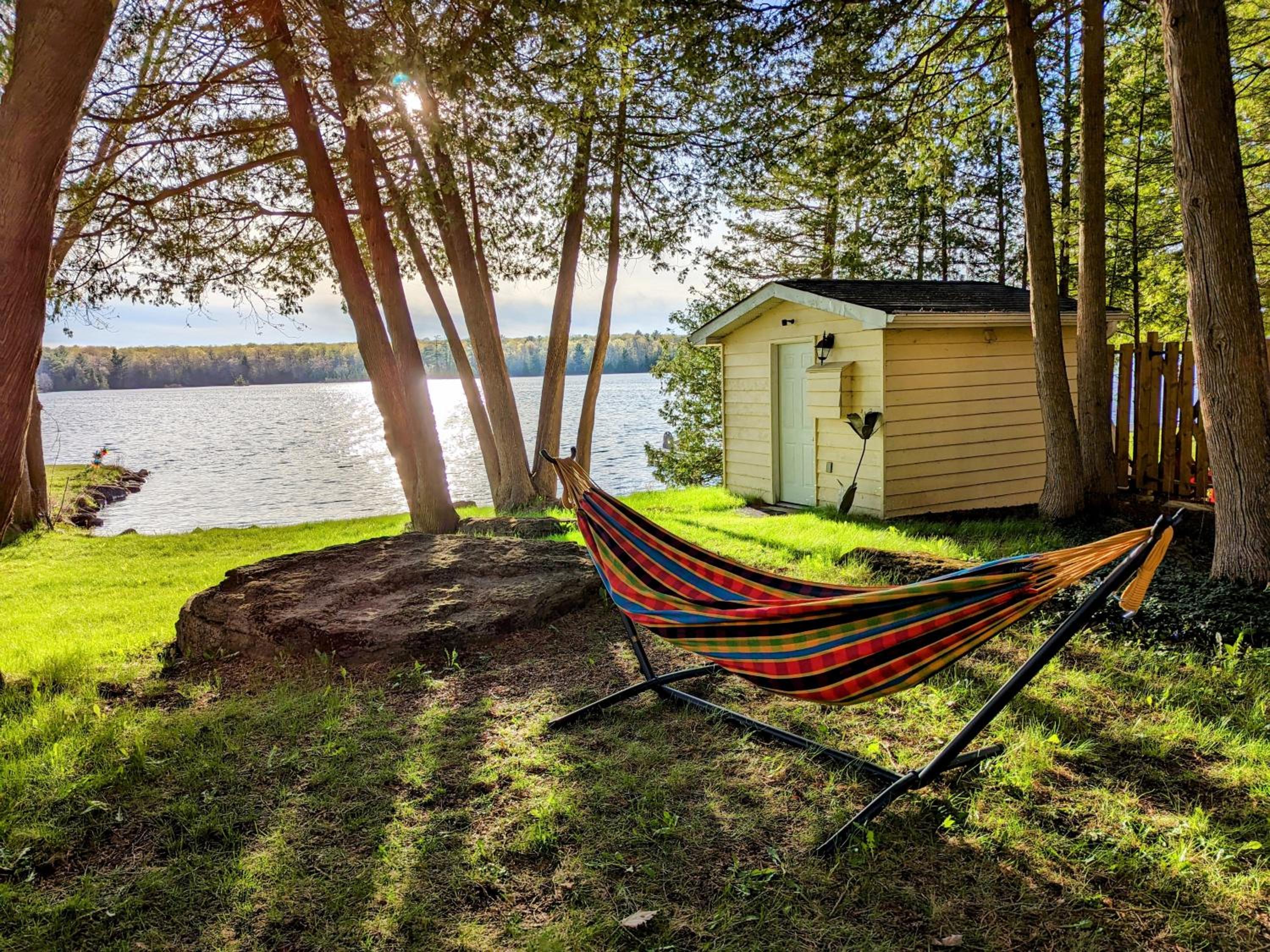 Cozy Escape, Kawarthas Cottage With Sauna