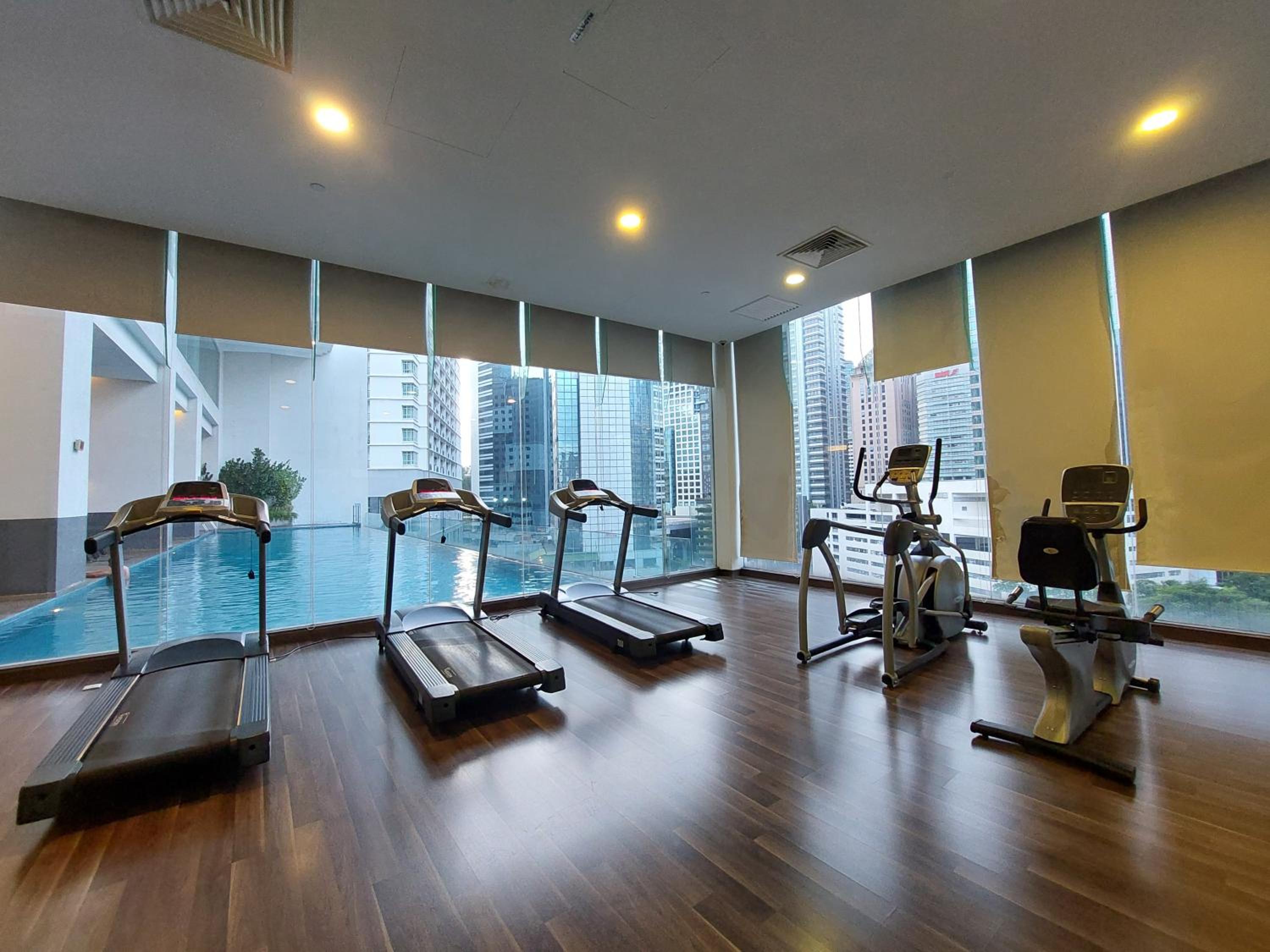 1 Bukit Ceylon, Bukit Bintang, 2Pax