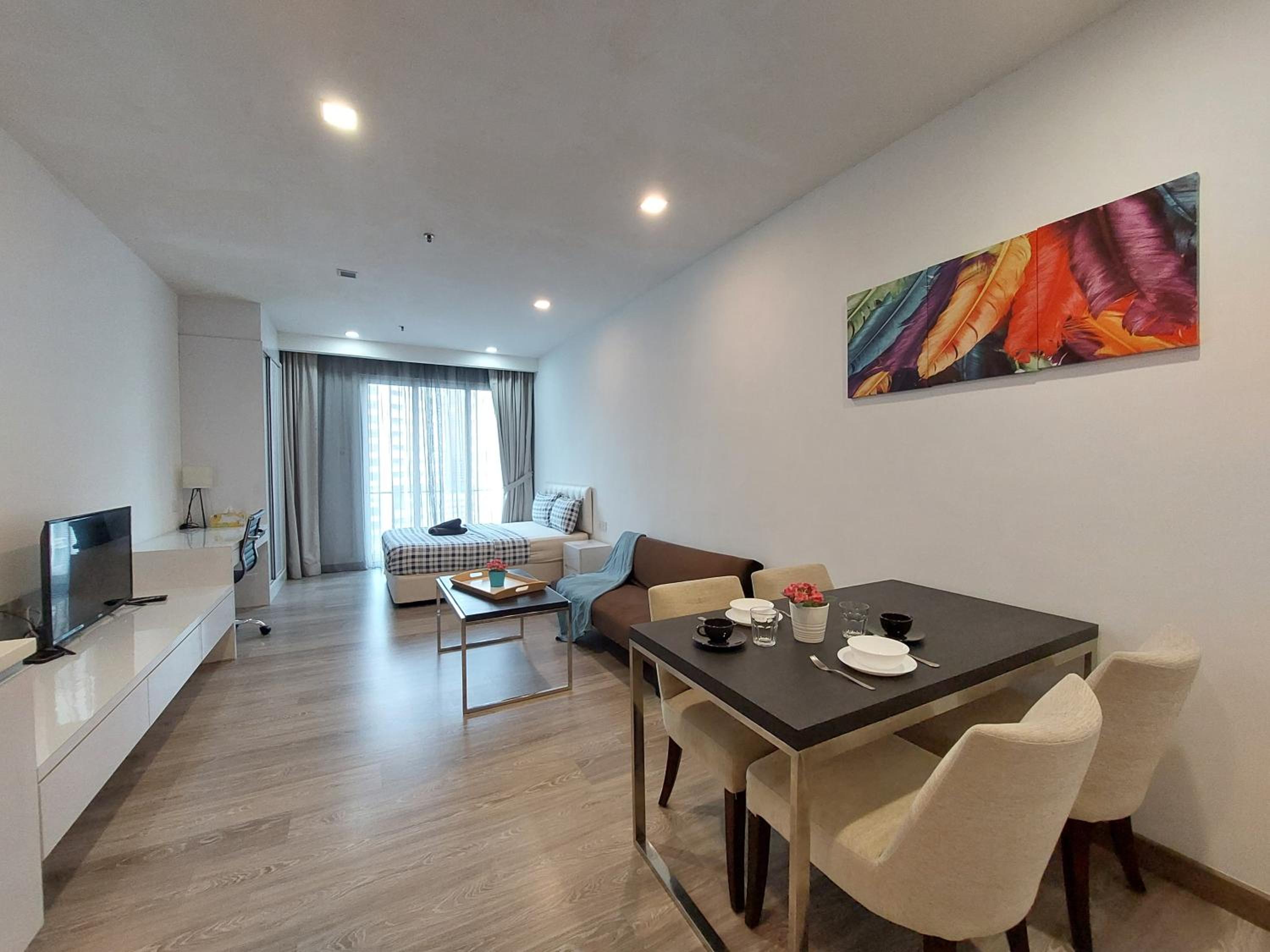 1 Bukit Ceylon, Bukit Bintang, 2Pax