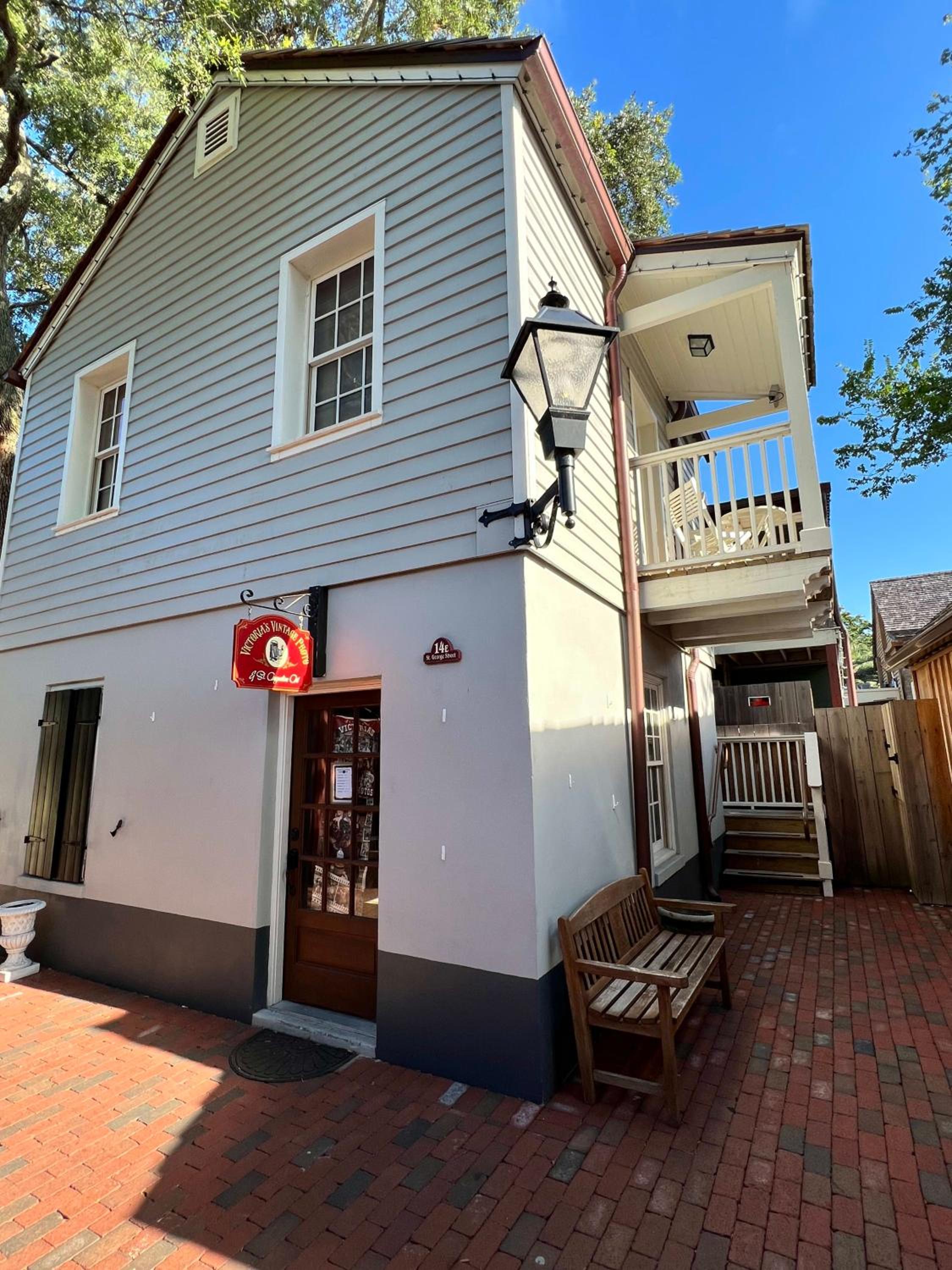 Hotel Quaint Studio in the Heart of Downtown St Augustine - Image 1