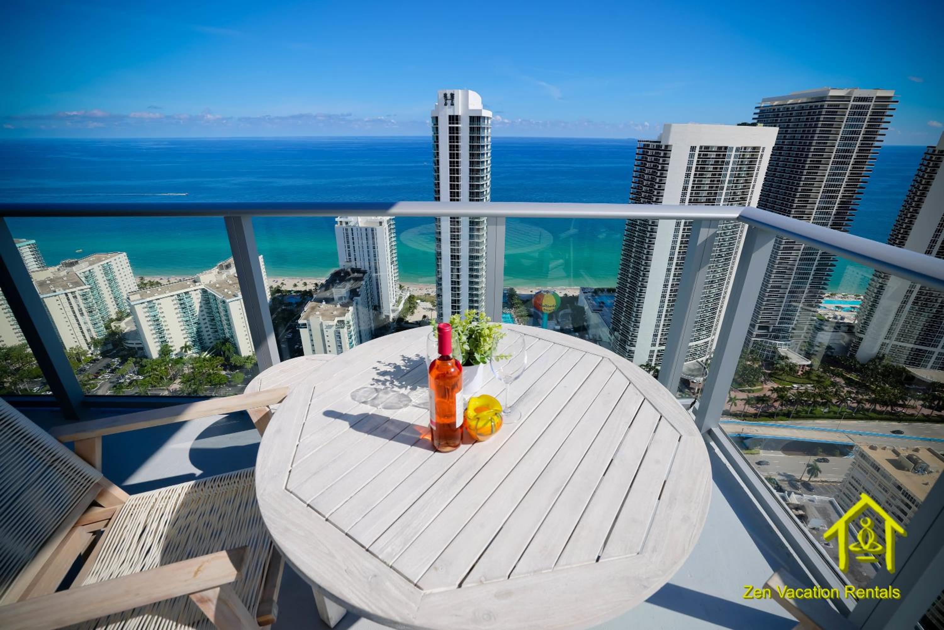 Penthouse Ocean Front View Mansion in Sky view 4
