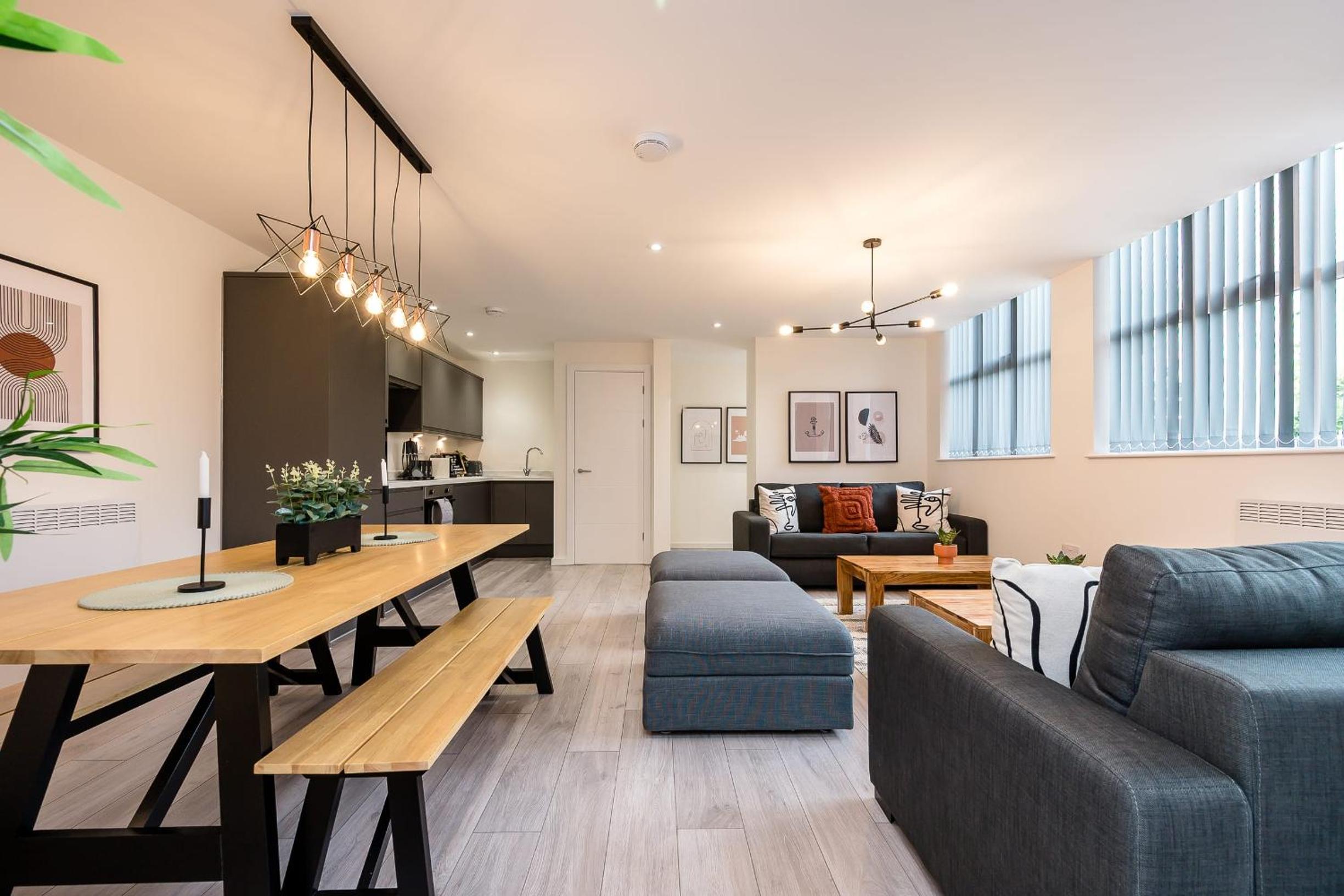 Host & Stay - The Rodney Courtyard view 2