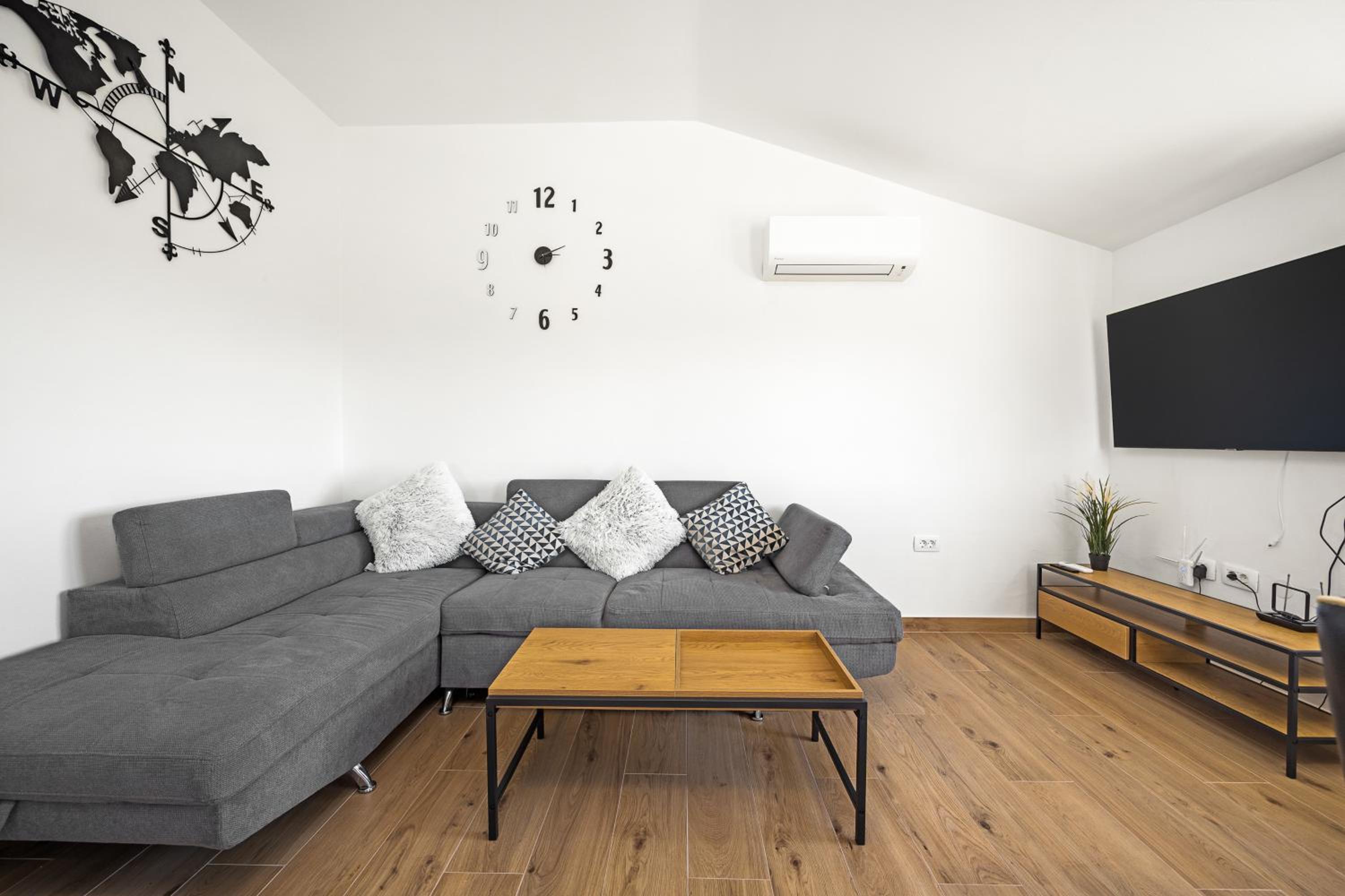 Luxury apartments Lotus&Lovor view 4