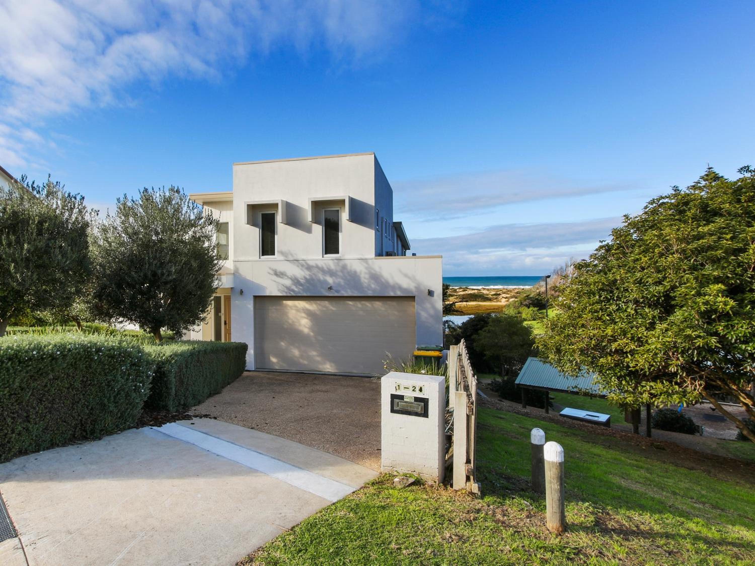 Mazza by the Sea - Beachside Family Escape