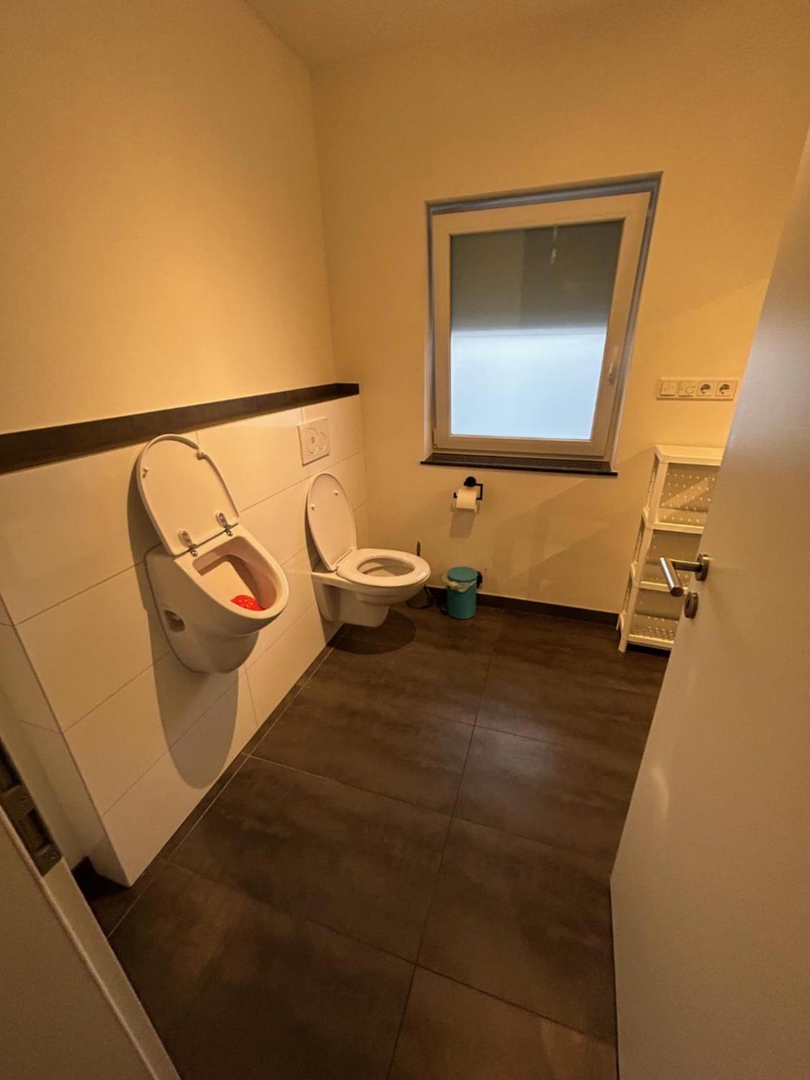 3 Mehrbettzimmer, Küche, Bad für Arbeiter und Monteure in Gau-Weinheim