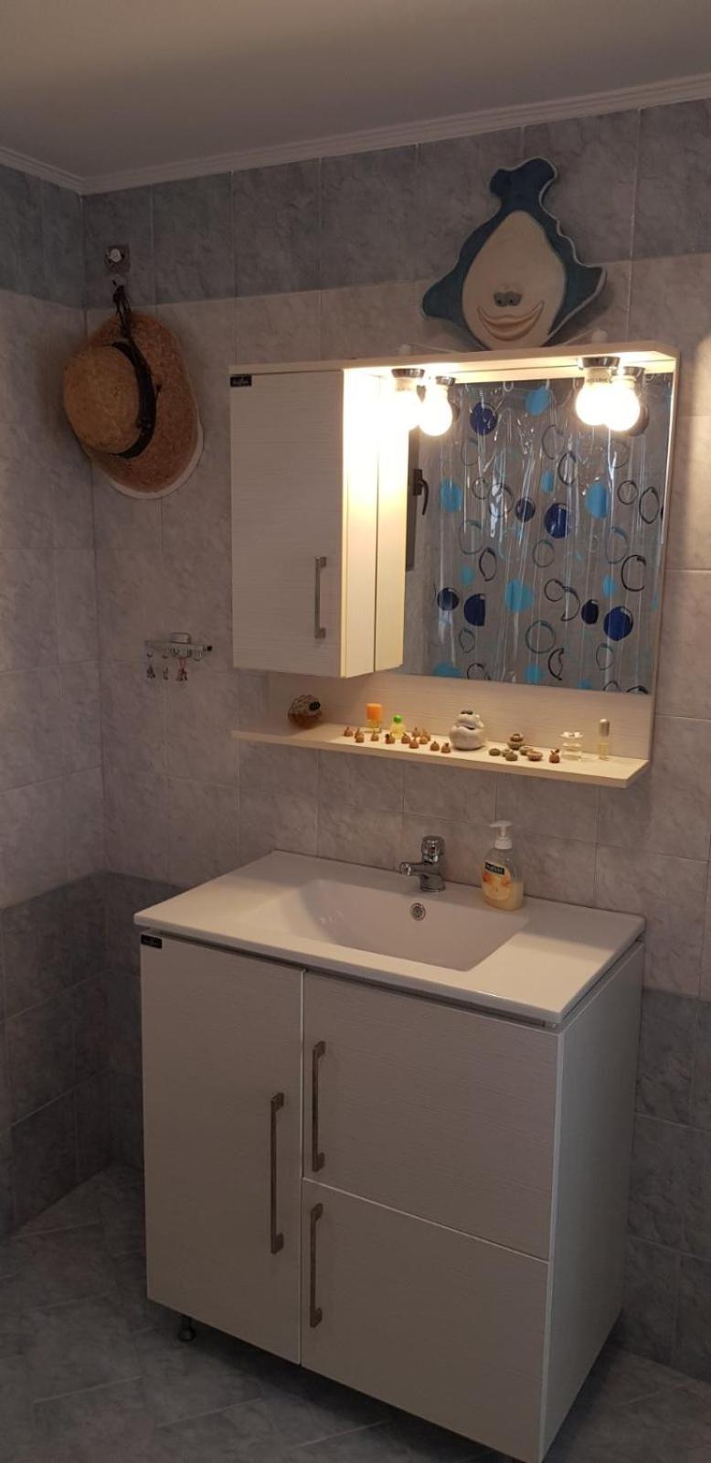 Sea View en Alikí — bathroom